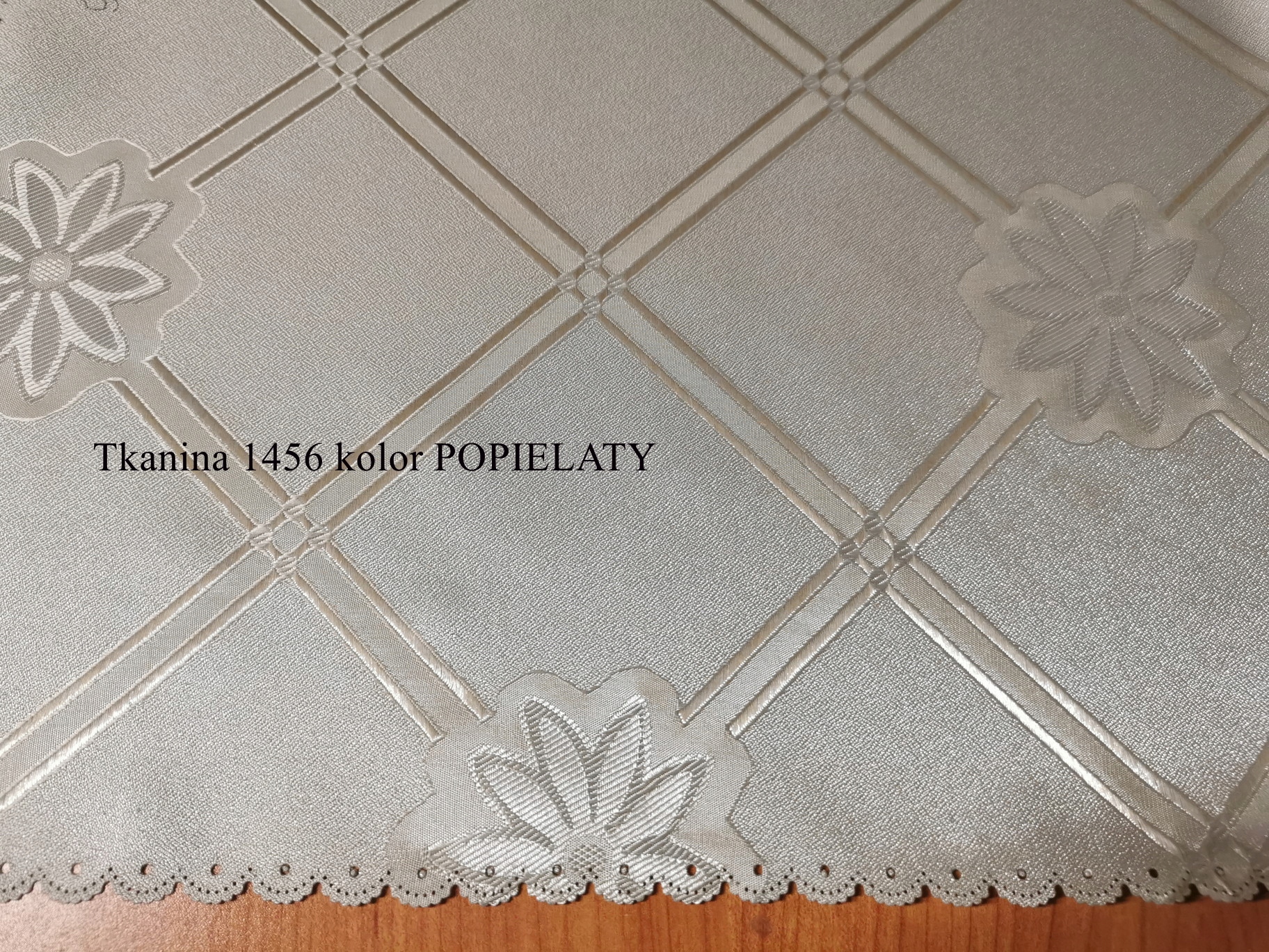 Obrus plamoodporny 200 x 130 cm różne kolory Informacje dodatkowe plamoodporny