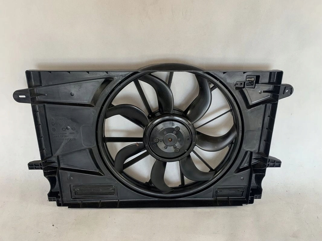 Opel Astra K V 15r ventilátor chladiče 2015