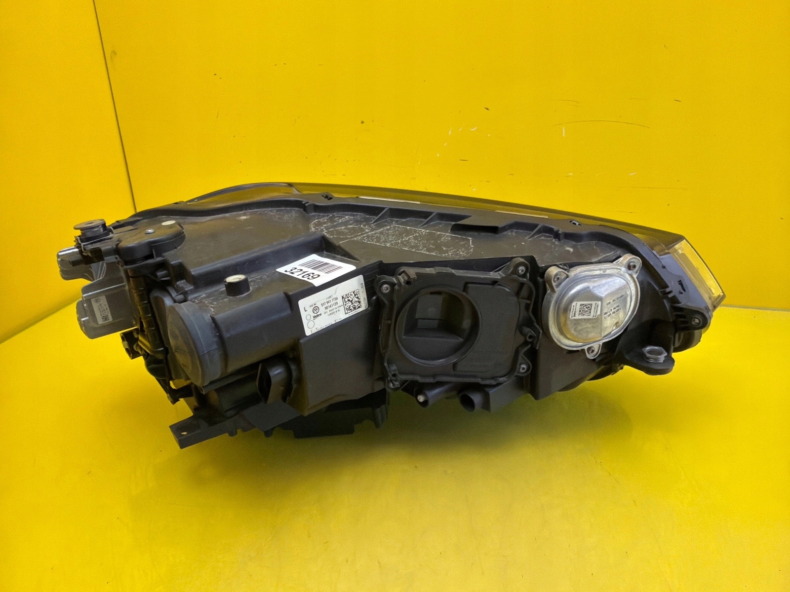 light left VW Golf Sportsvan Lift Led 517941773A