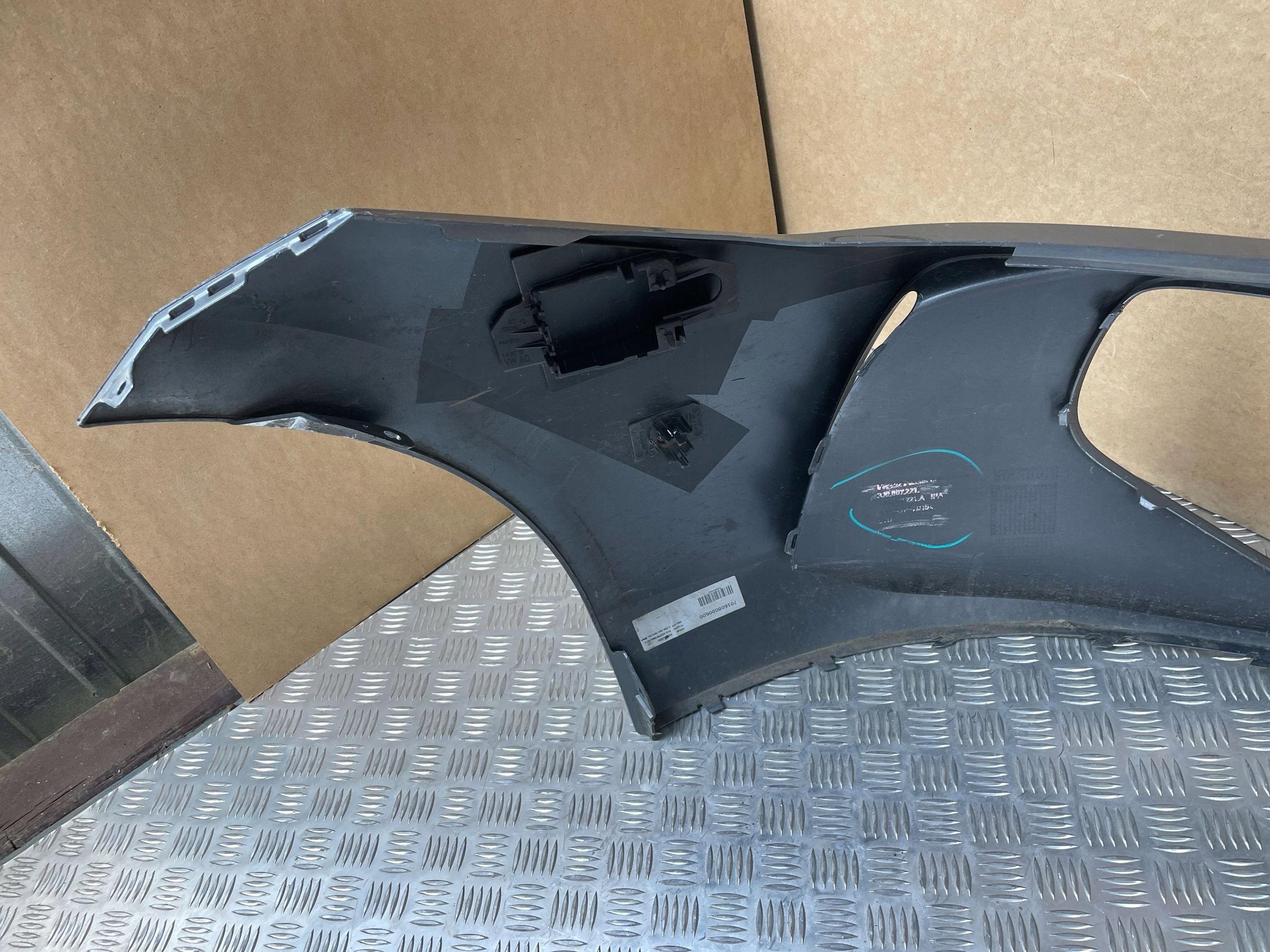 bumper front front VW PASSAT B9 3J0 2023- PDC 3J0807221 3J0807221A