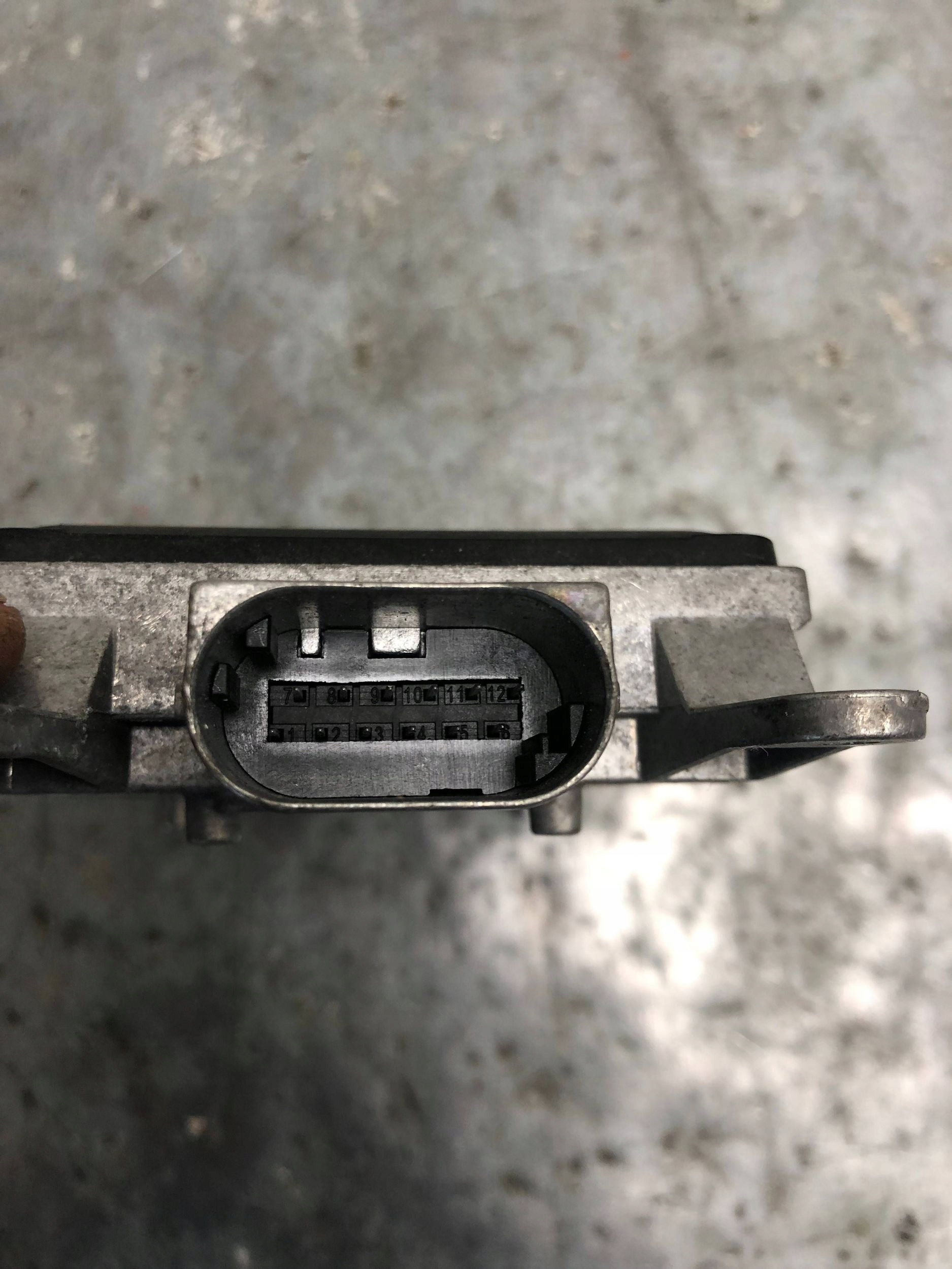 AUDI A8 D4 sensor module RADAR DISTRONIC right rear part 4H0907568A
