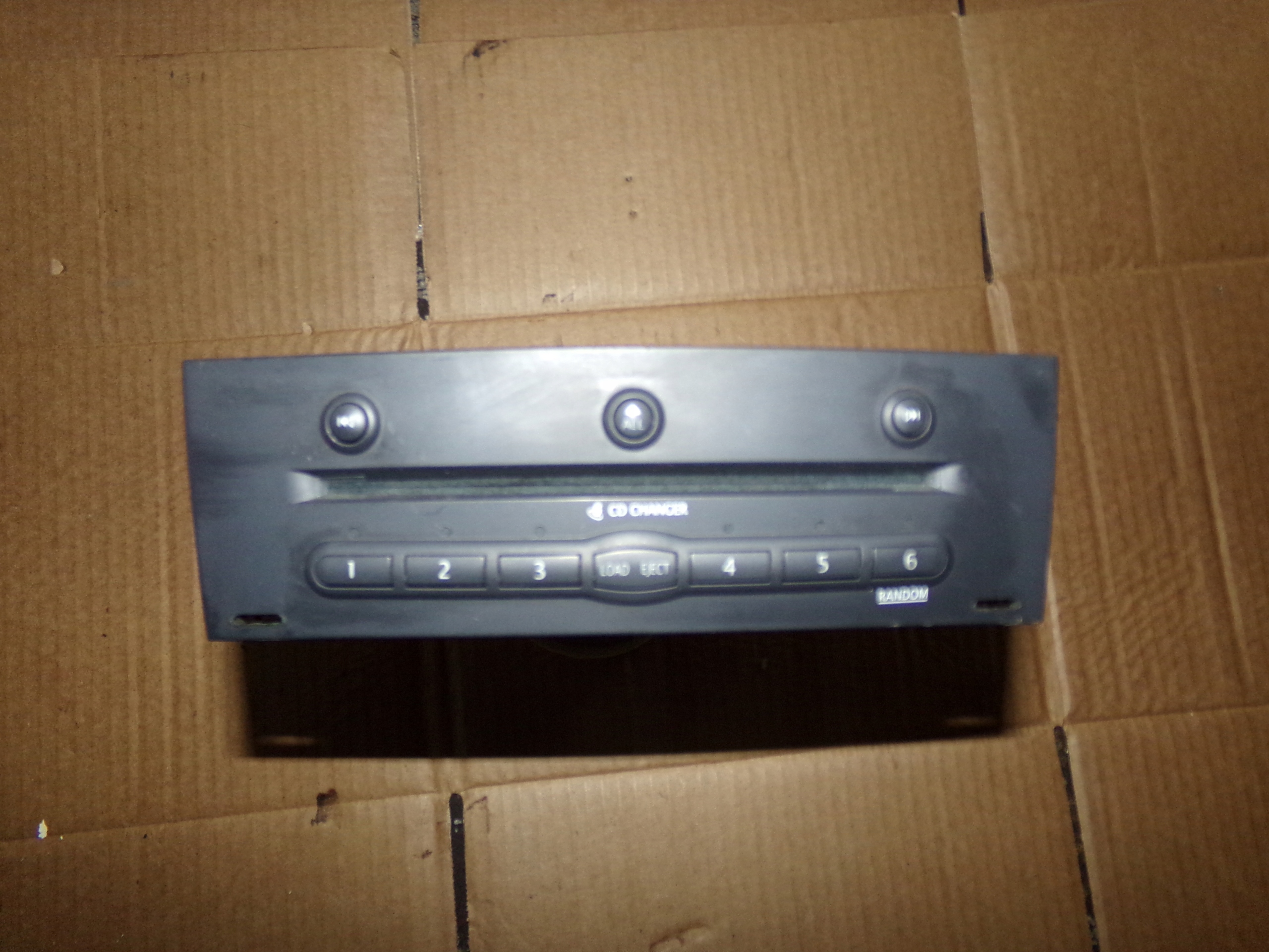 ZMIENIARKA PŁYT CD 8200084437 MEGANE II