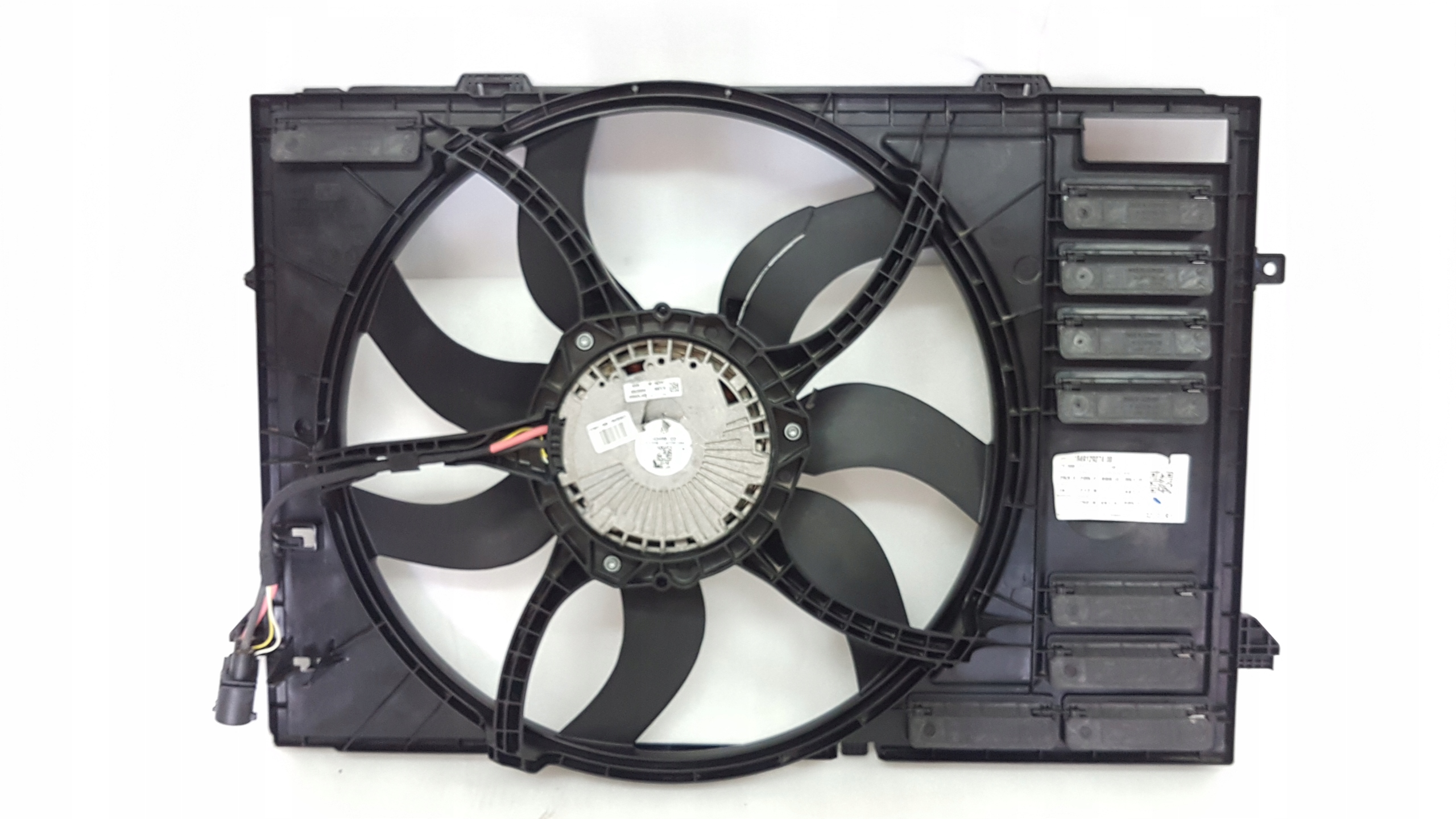 5Q0121205AF - Вентилятор радіатора VOLKSWAGEN T6 7E0121207E