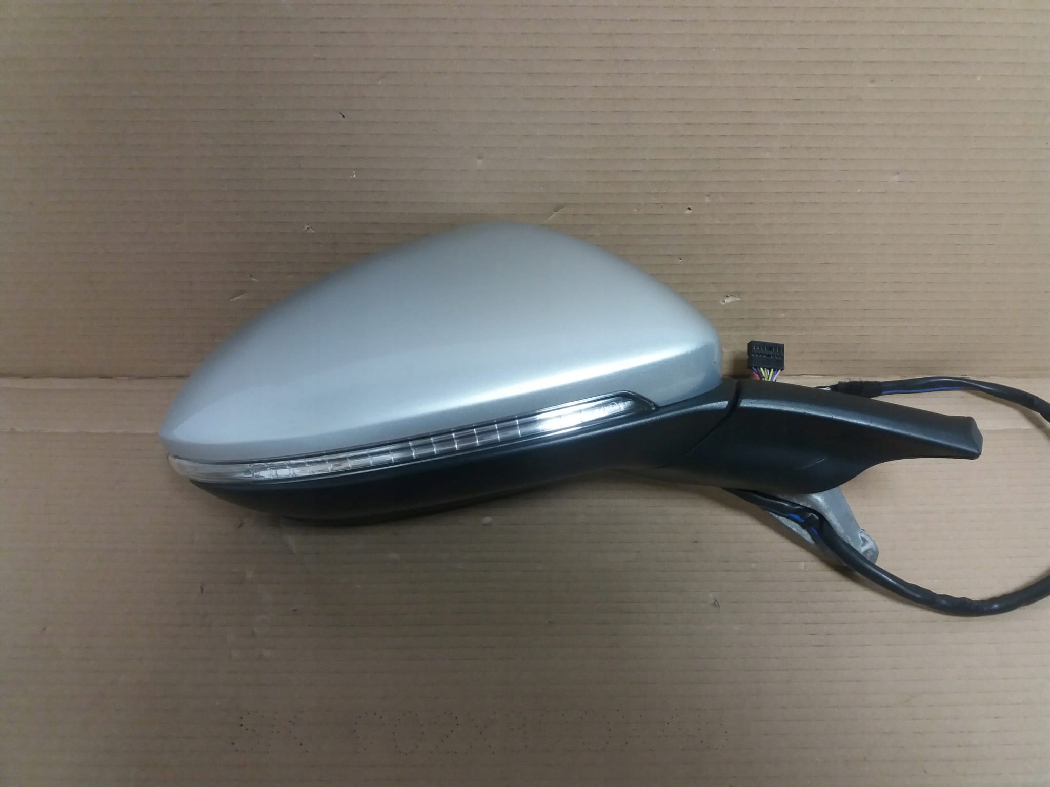 VW GOLF VII ДЗЕРКАЛО ПРАВЕ СКЛАДНІ ПАМ'ЯТЬ 13 ПІНИ-КОНТАКТИ A7w ЄВРОПА