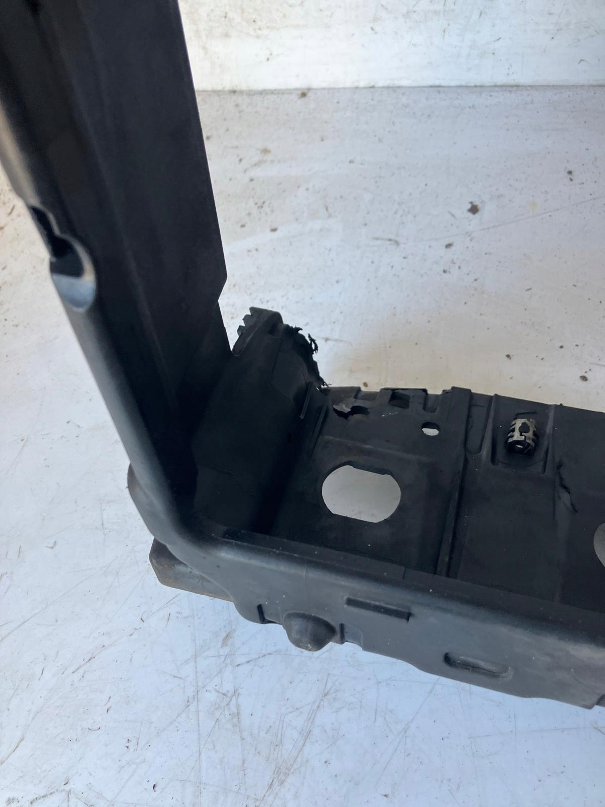 support panel for radiators pillar PEUGEOT 208 II 9823718480 9848028180