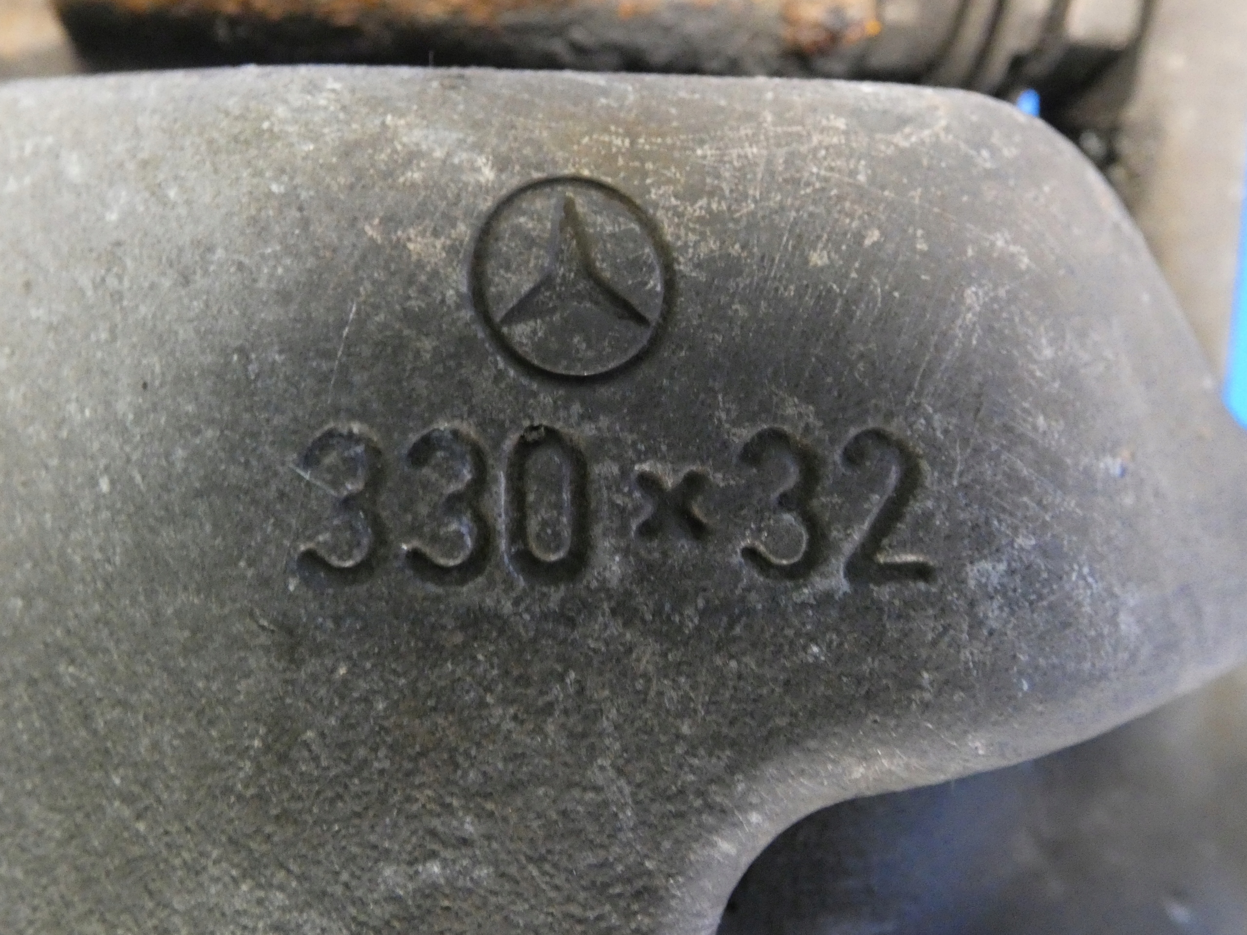 MERCEDES E KLASA W213 C W205 caliper brake left front 330X32
