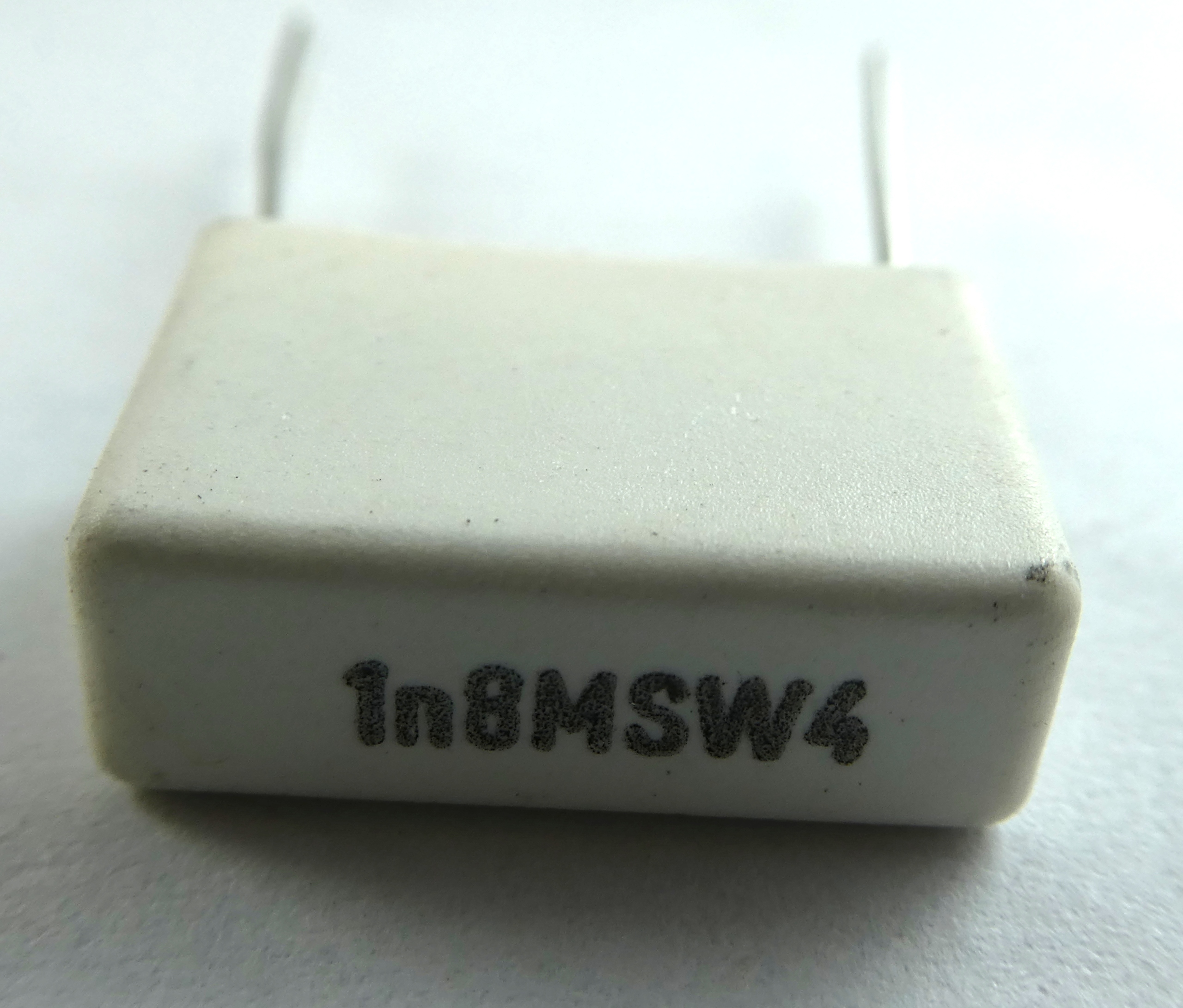 Foliowy Rifa 1800pF 1.8nF 20% 480V AC 20szt