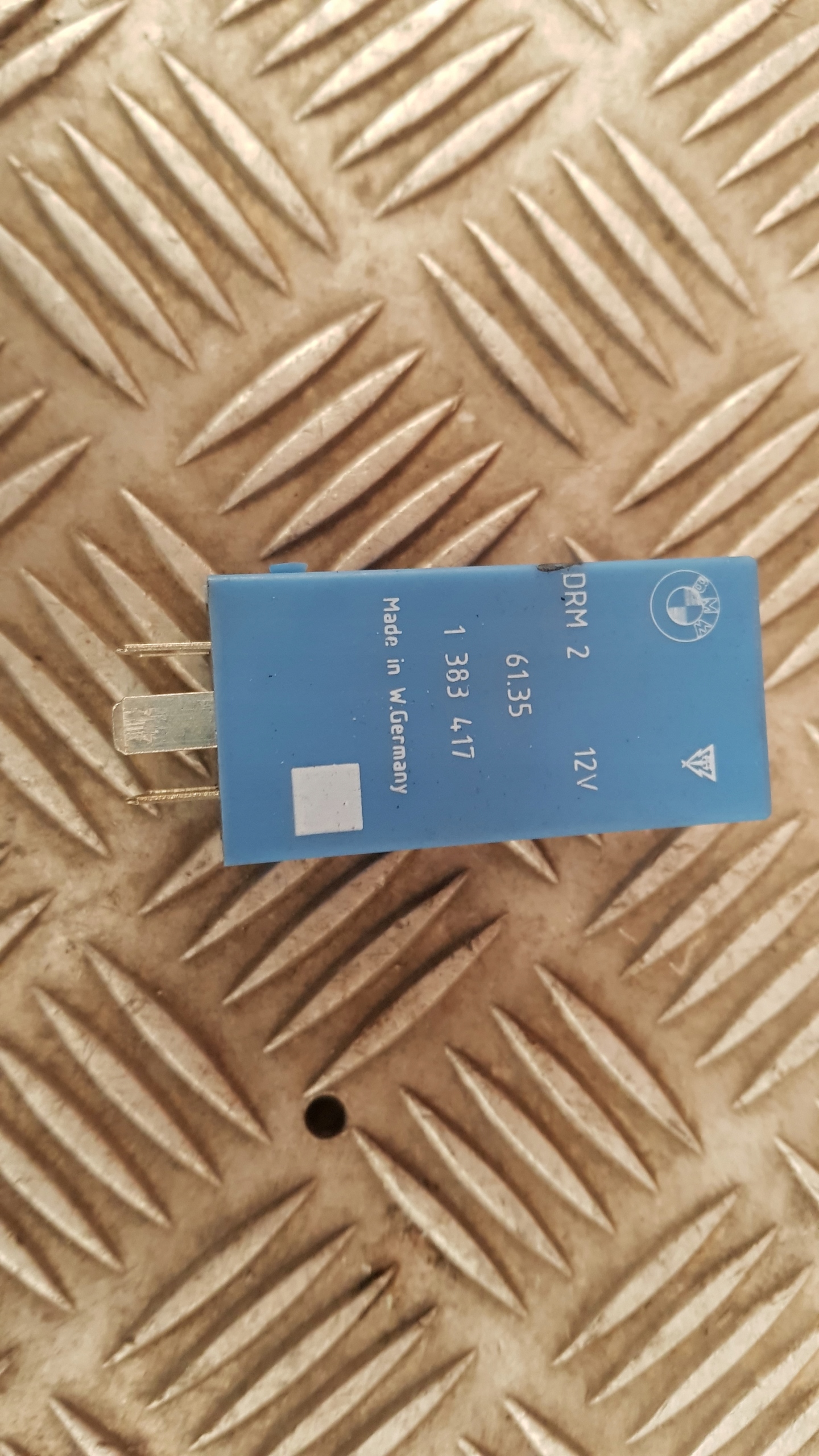 BMW E36 E38 E39 relay module 1383417