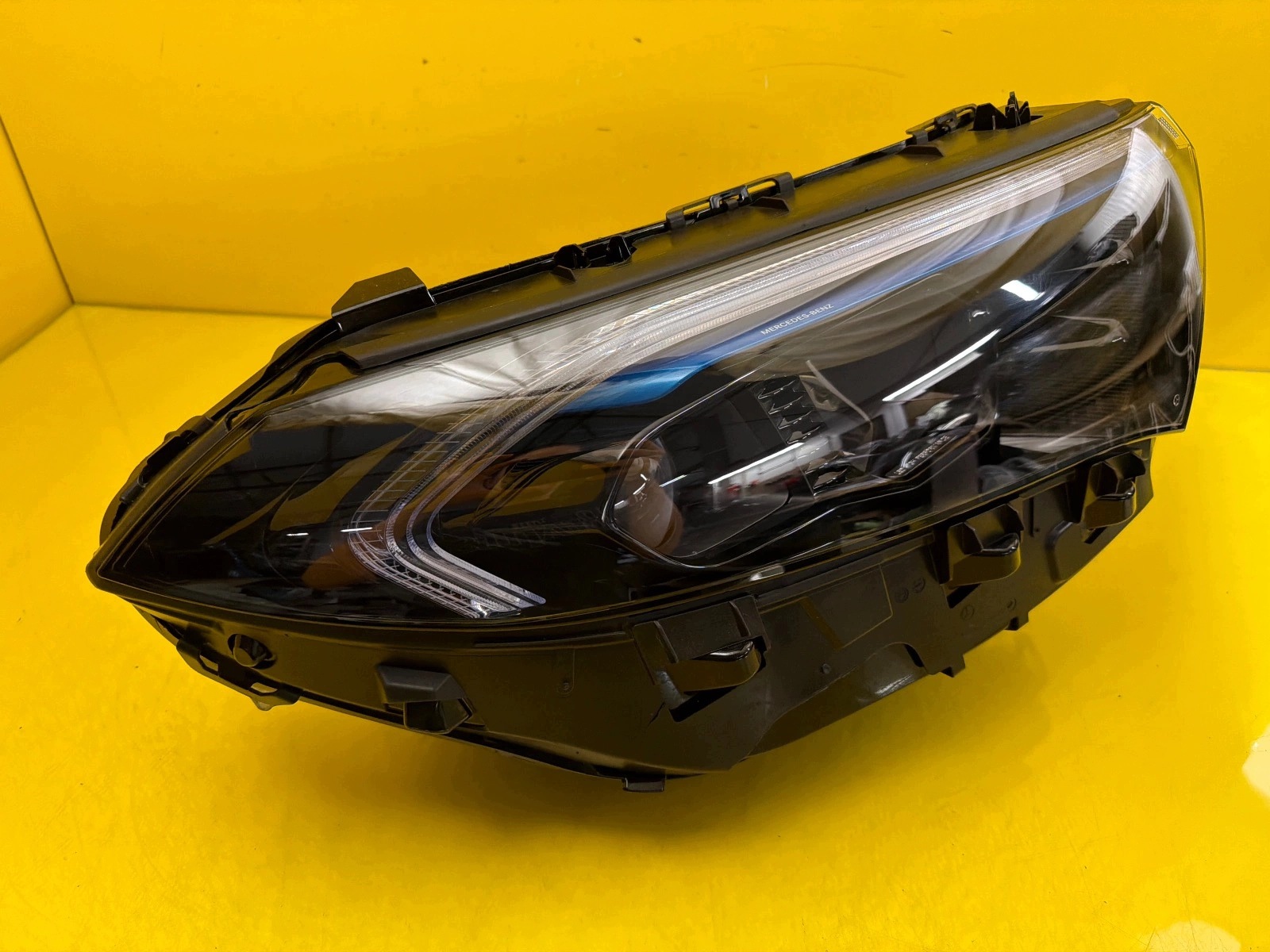 light right Mercedes EQB EQA W243 Full Led A2439069000