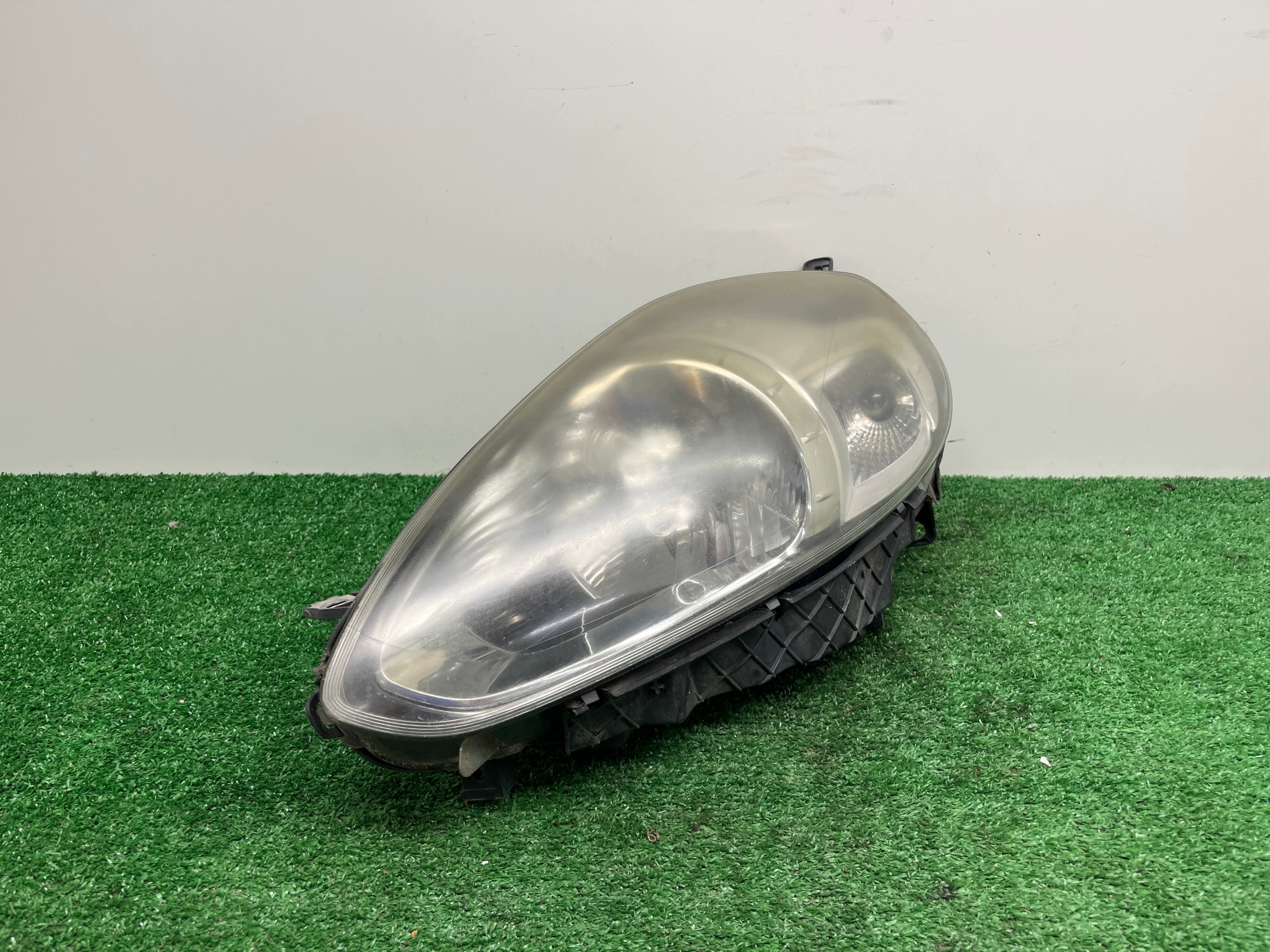 light left front FIAT GRANDE PUNTO