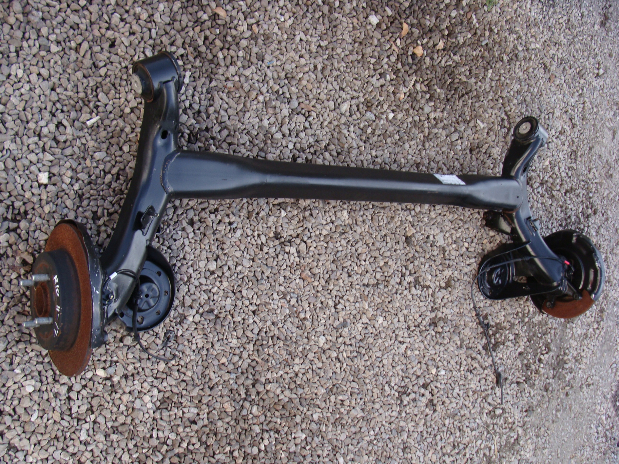 OŚ TYLNA BELKA ZAWIESZENIA KIA RIO III 2016r !!!