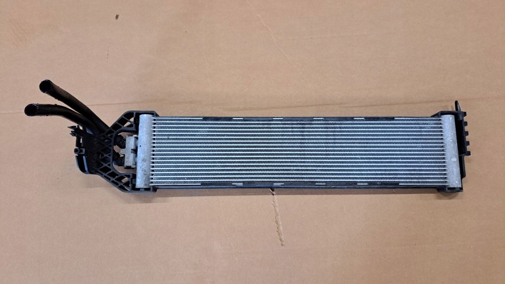8742011 BMW DODATKOWA CHLODNICA ORYGINAL