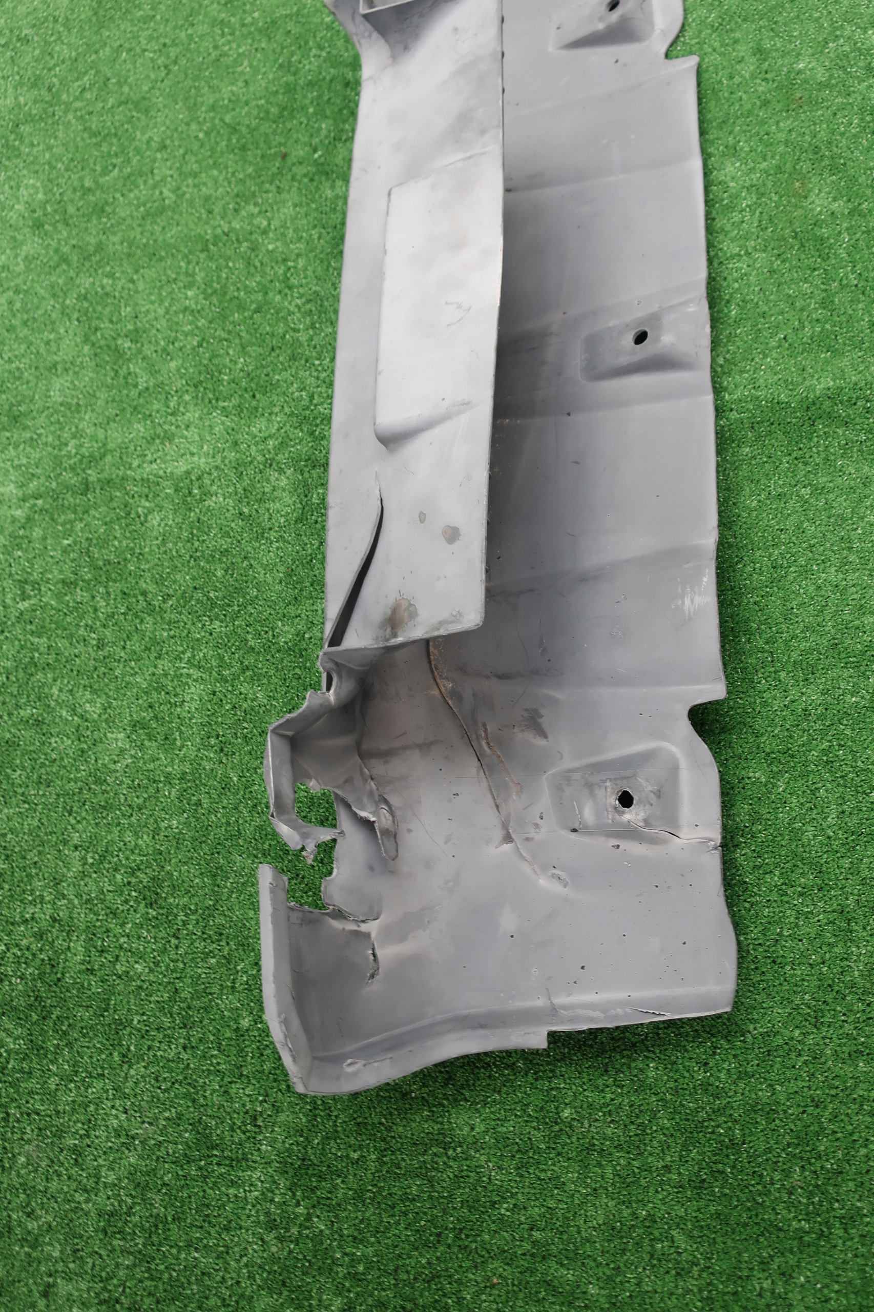 bumper DOL SUZUKI JIMNY before LIFT do 2004R