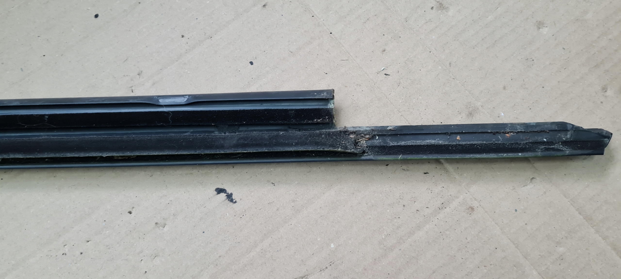 A6 C7 4G moulding dust left rear part SLINE black BLACK 4G0853763A