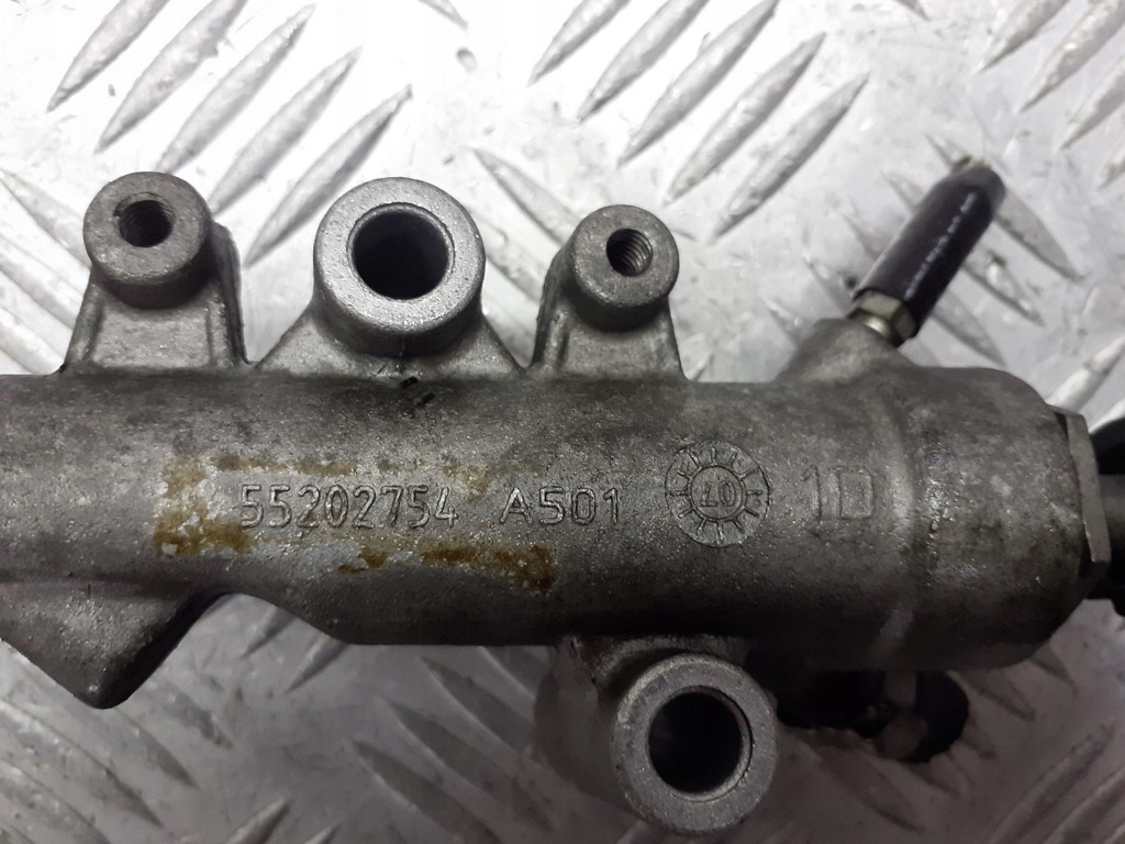 ROZDZIELACZ PALIWA ALFA ROMEO 159 1.9 JTD 55202754 Producent części Alfa Romeo OE