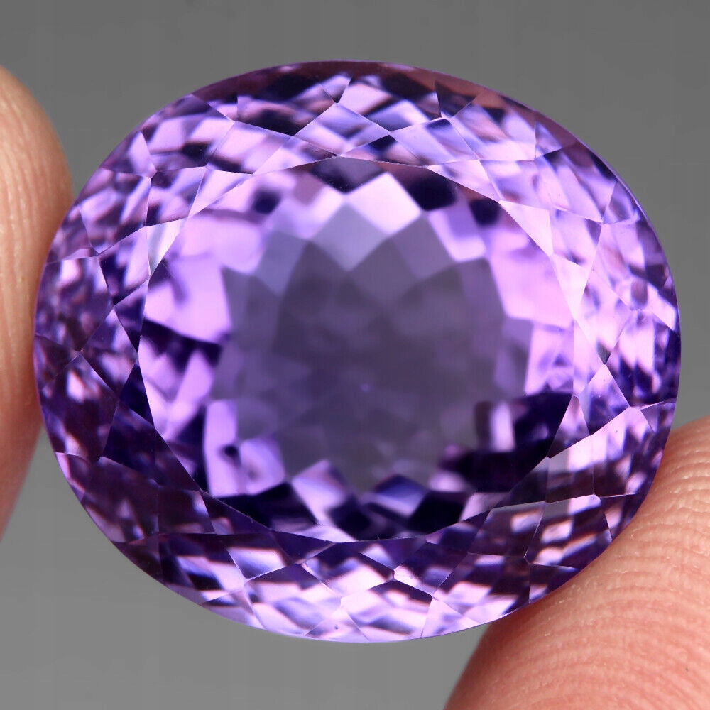 Ametyst přírodní kámen 30.35ct Vvs