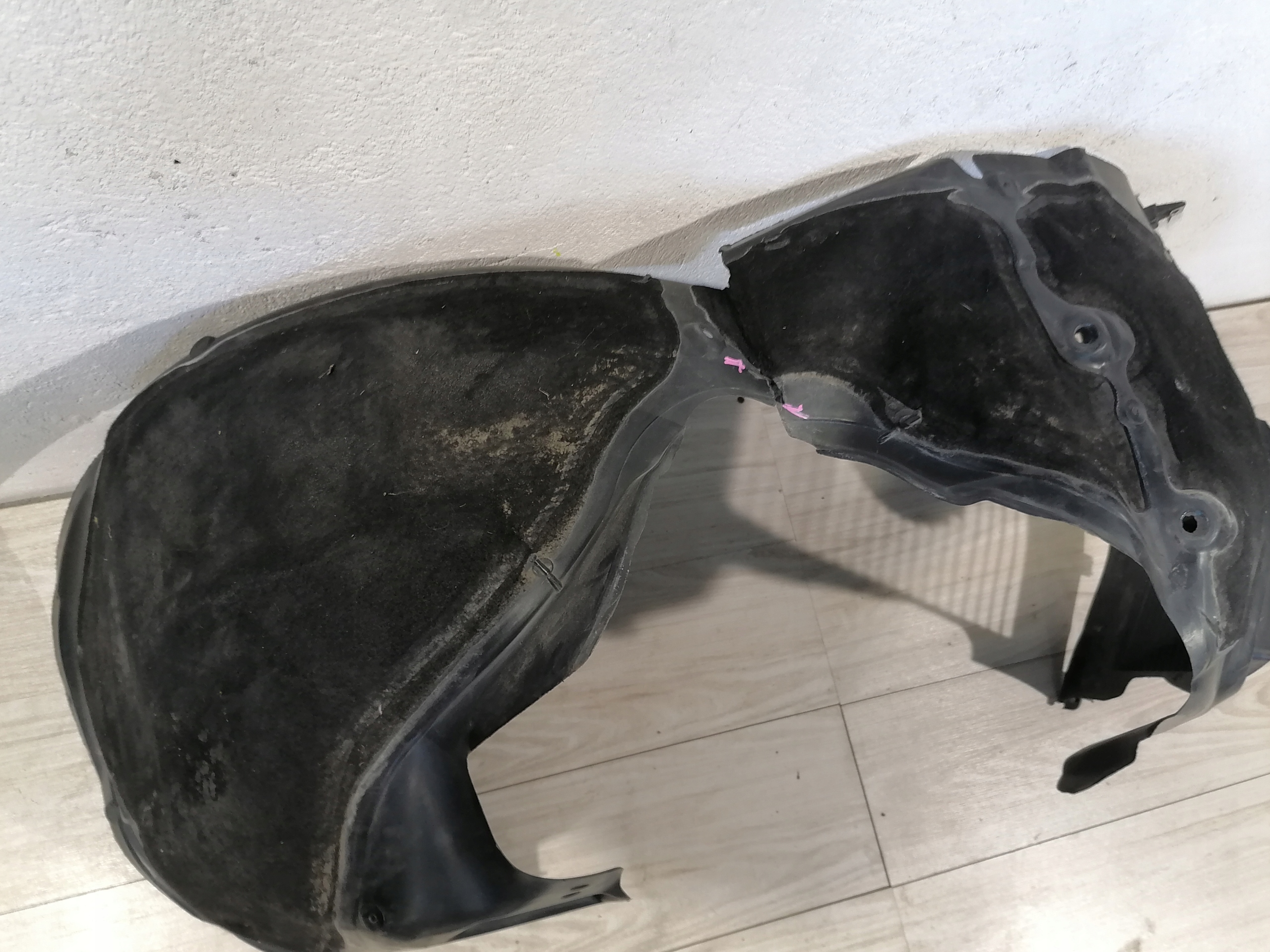 tesla MODEL S подкрылки передний левый 1063693-00-D