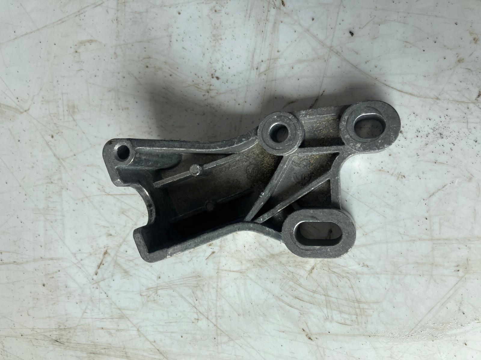 Halter Bowdenzug getriebe C4 II B7 1.2 THP AUTOMAT