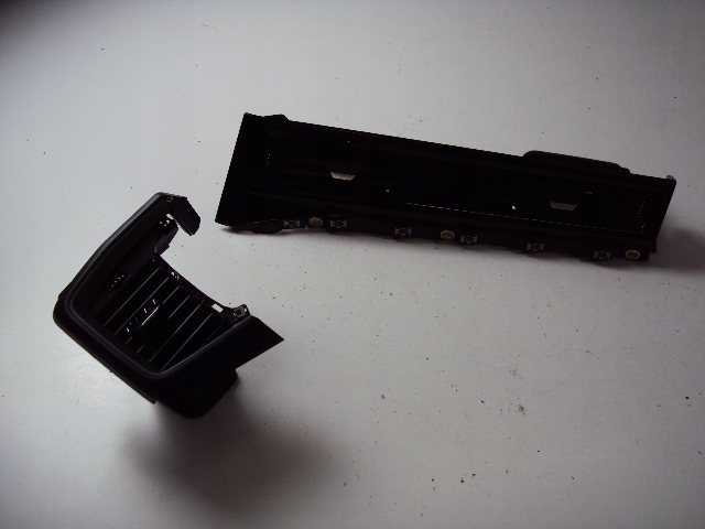 Вентиляционные решетки AUDI A1 II 82A 19-