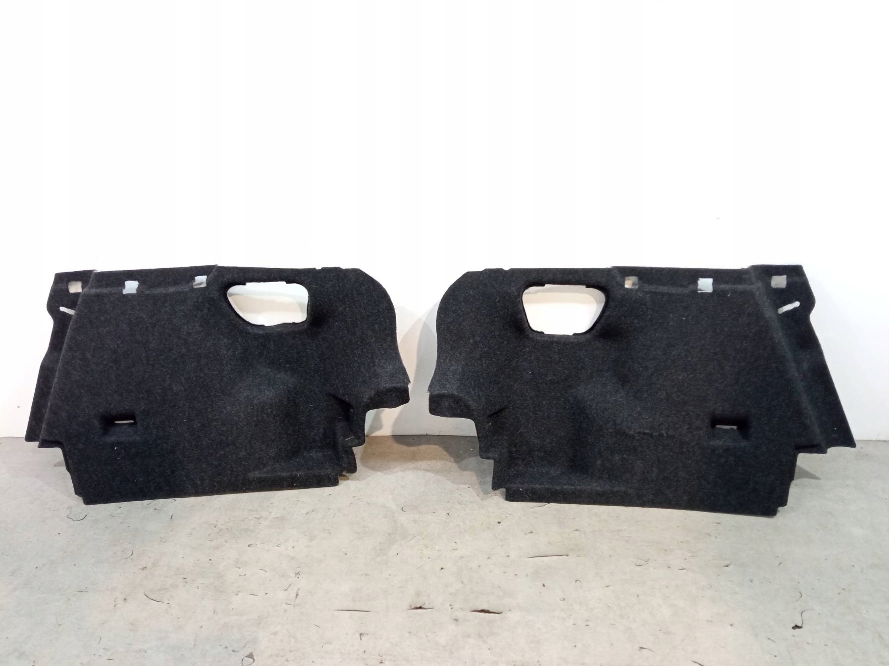 boot upholstery left right floor KPL 31377928 Volvo V40 II