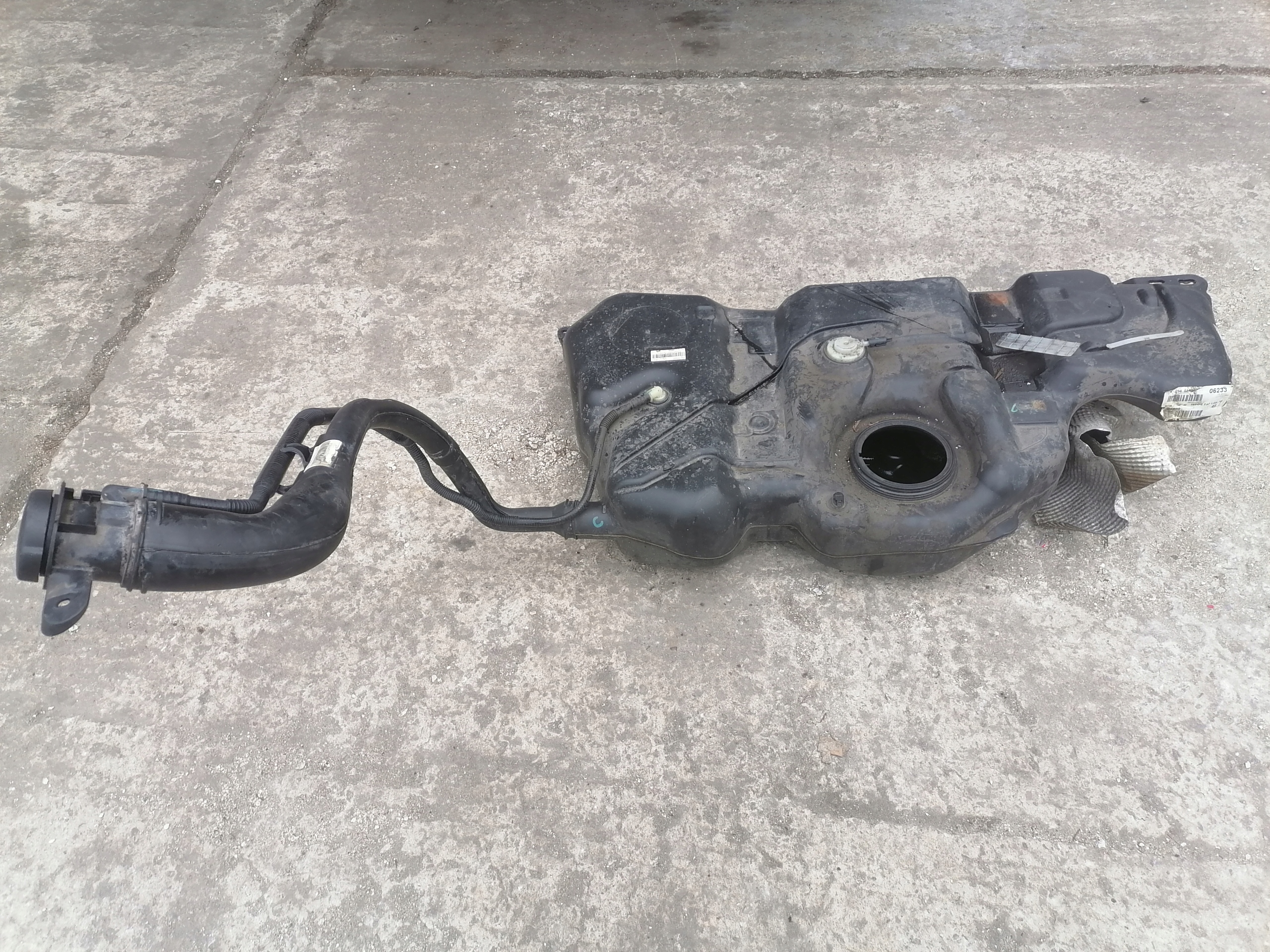 9672074980 - топливный бак peugeot 5008 и