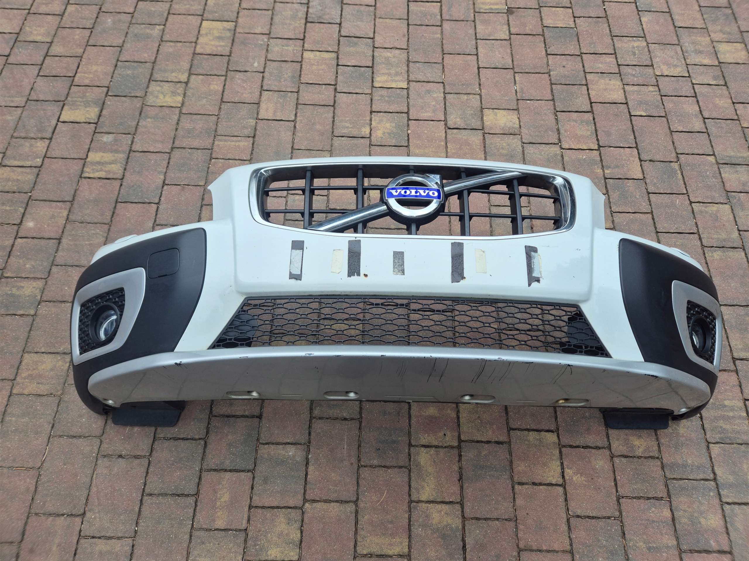 ZDERZAK PRZOD PRZEDNI KOMPLETNY VOLVO XC70 II