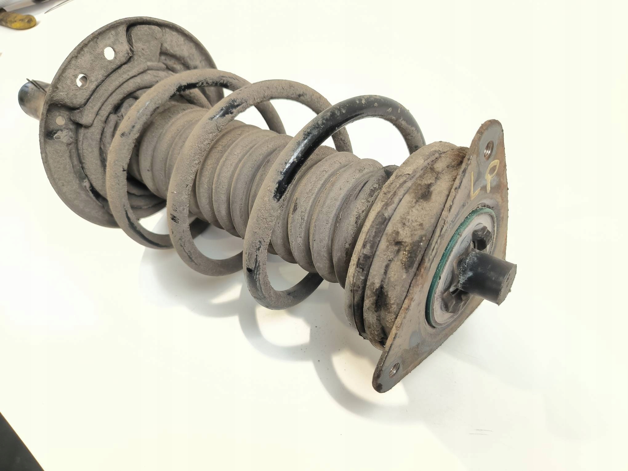 shock absorber left front 543034EA3A RENAULT KADJAR and