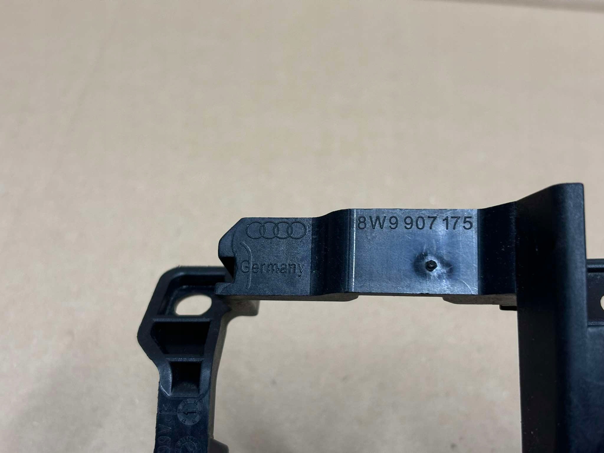 holder RADARU left rear part AUDI A4 B9 8W9907175