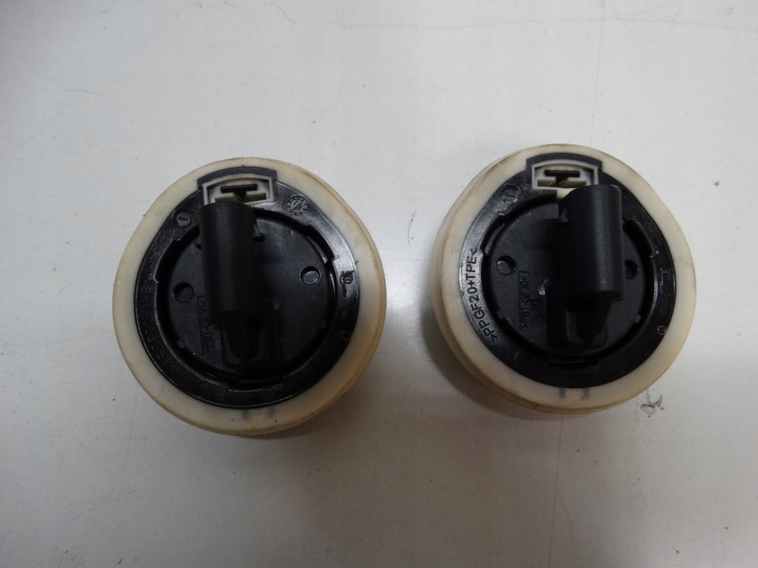 Crashsensor Drucksensor BOCZNEGO VW GOLF VI 5K0959354