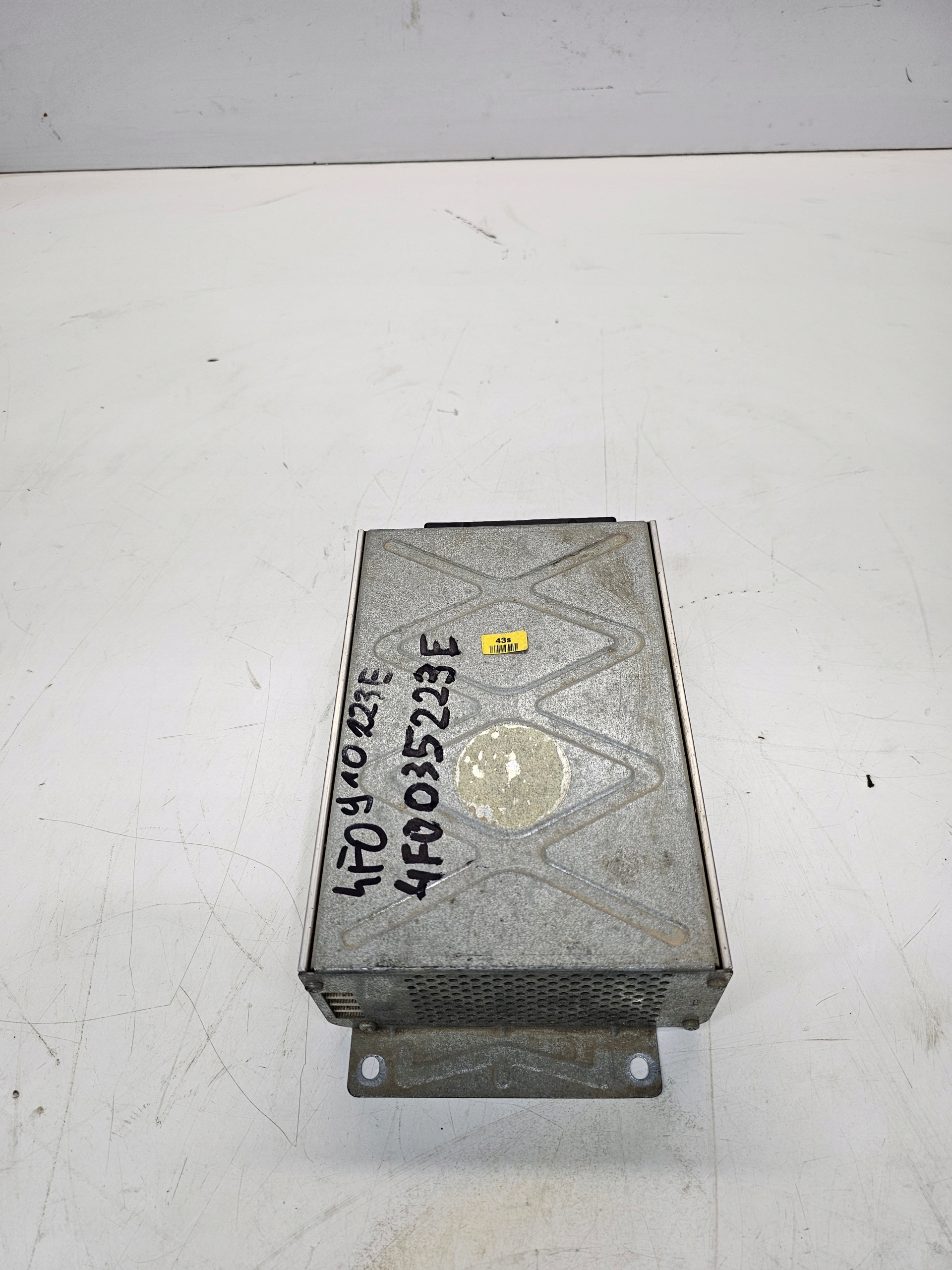 amplifier RADIA AUDI A6 C6 4F0035223E 4F0910223E