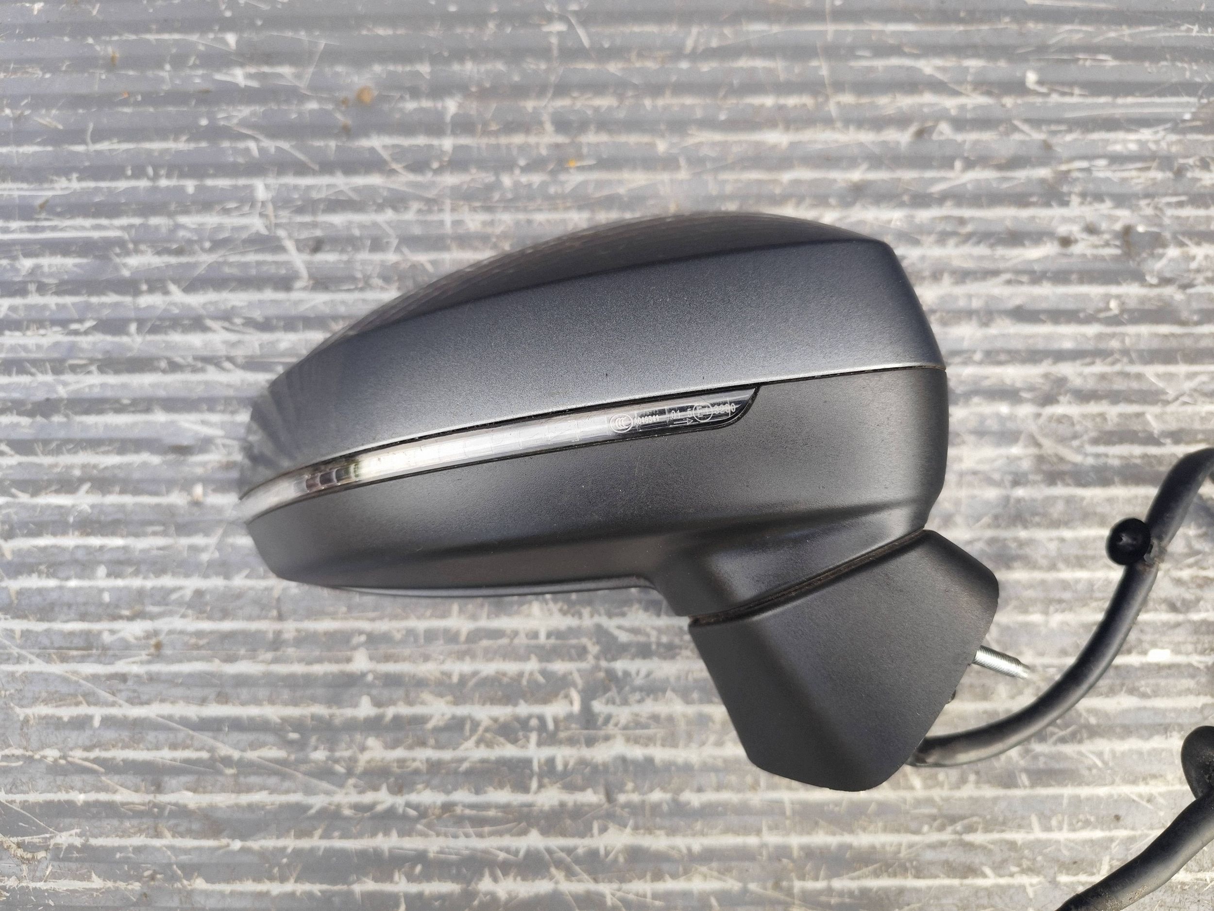 AUDI A3 8V mirror right 12 + 2 PIN 14 PIN