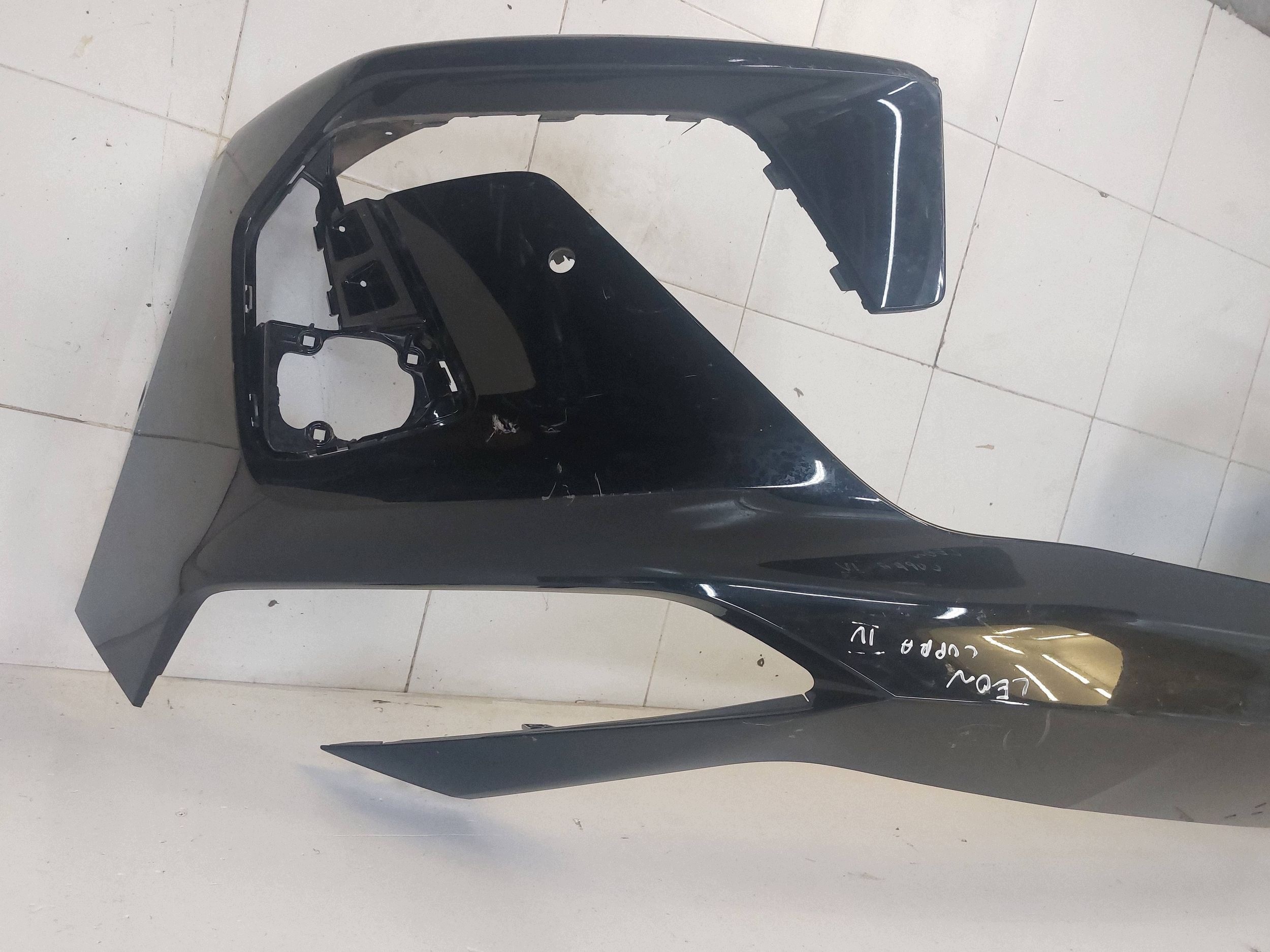 CUPRA LEON IV LIFT 24- bumper front front PDC