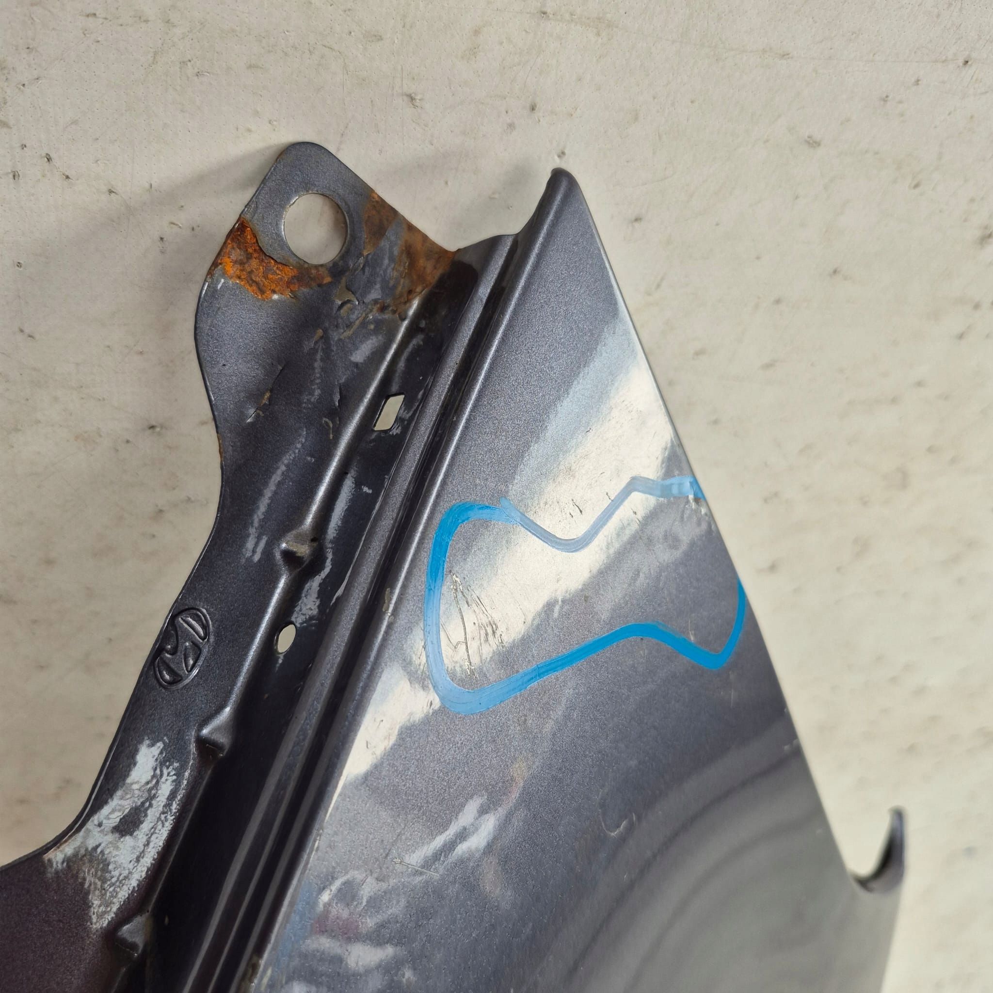HYUNDAI I20 and 1 08-12 fender front front left