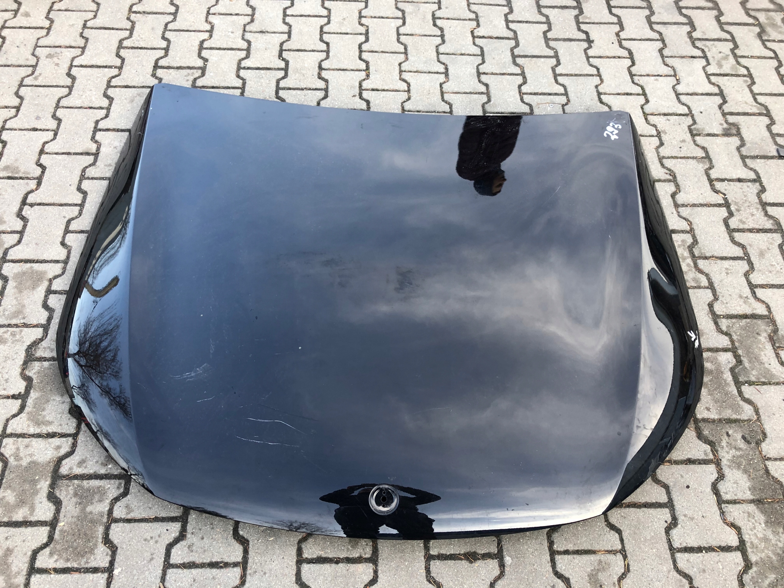 Mercedes EQC 293 Капот