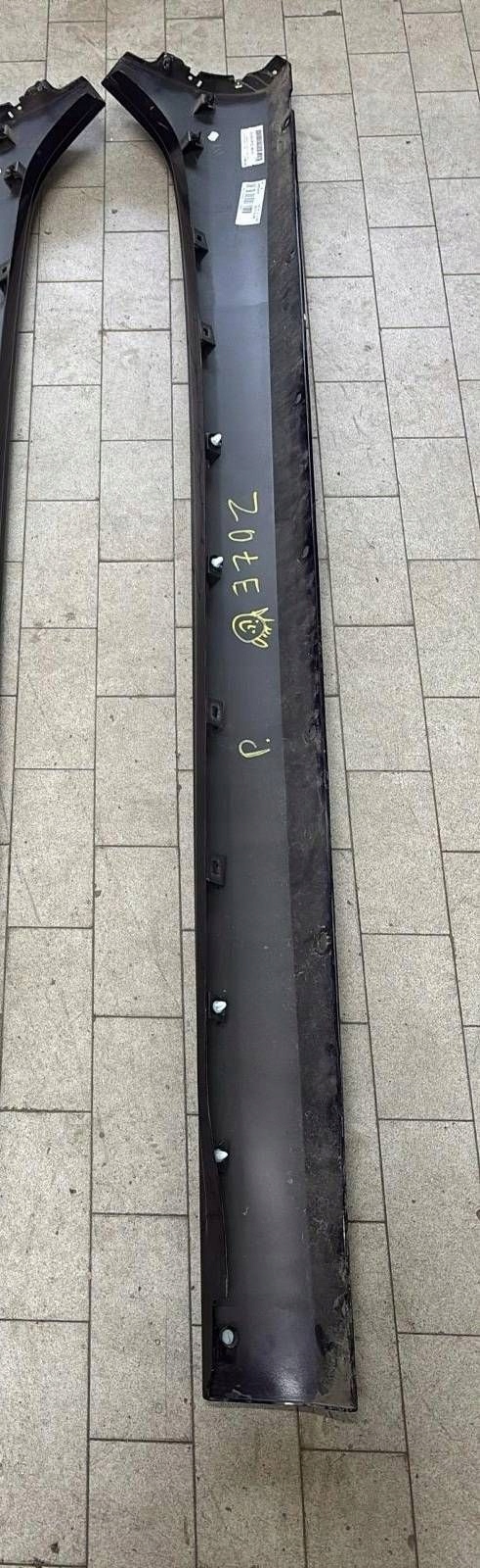 threshold moulding threshold right side Renault Zoe LIFT 764261597R