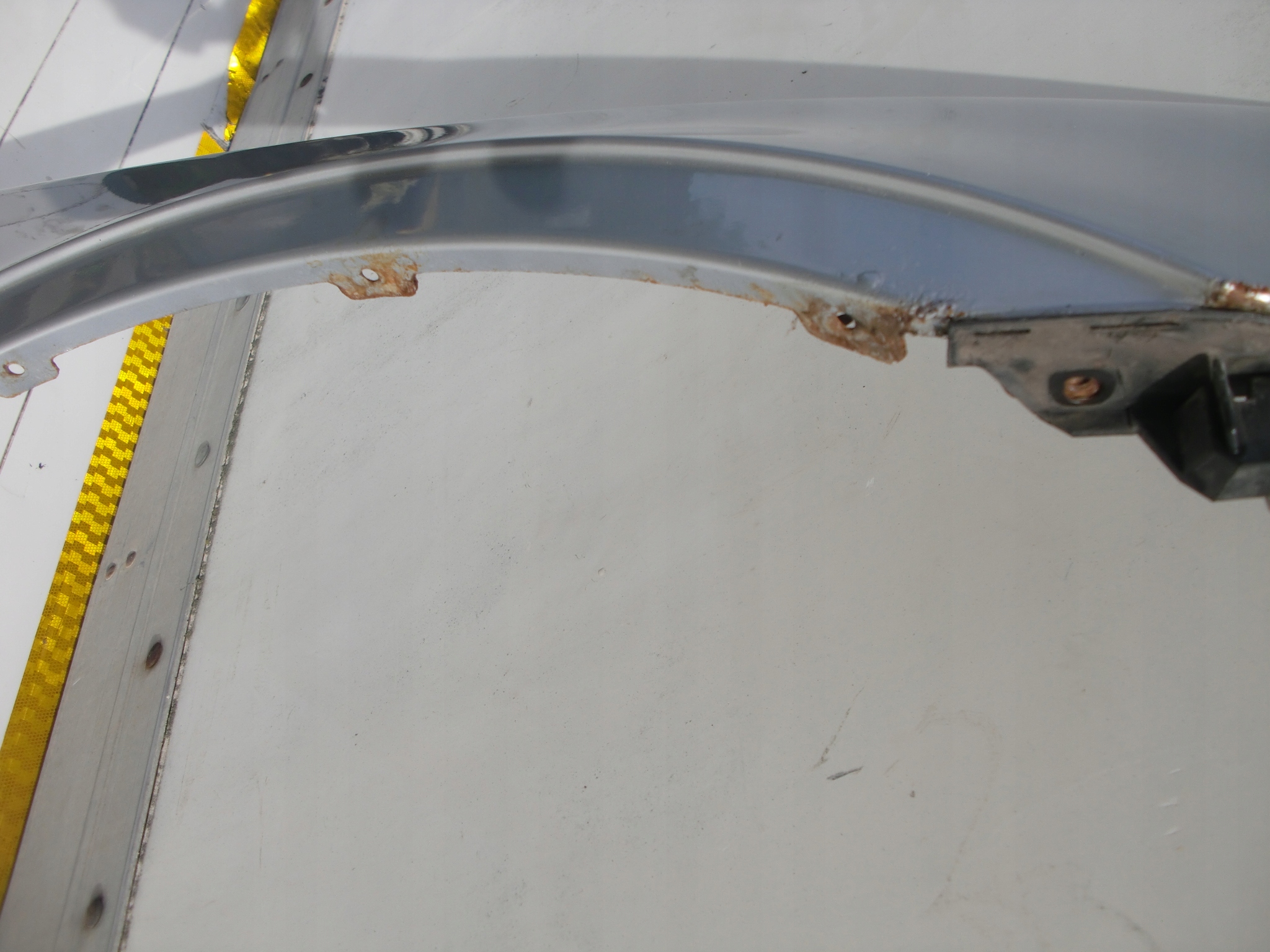 BMW X3 E83 fender front front right SREBRNY TITANSILBER