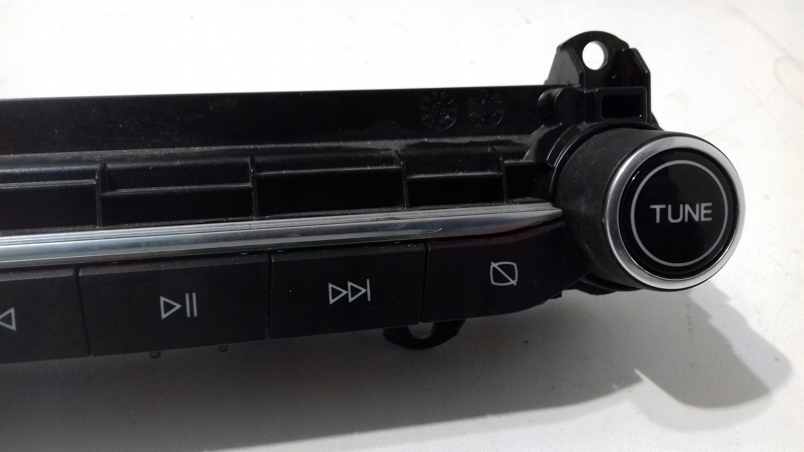 control panel AUDIO FORD FIESTA MK8 RADIO