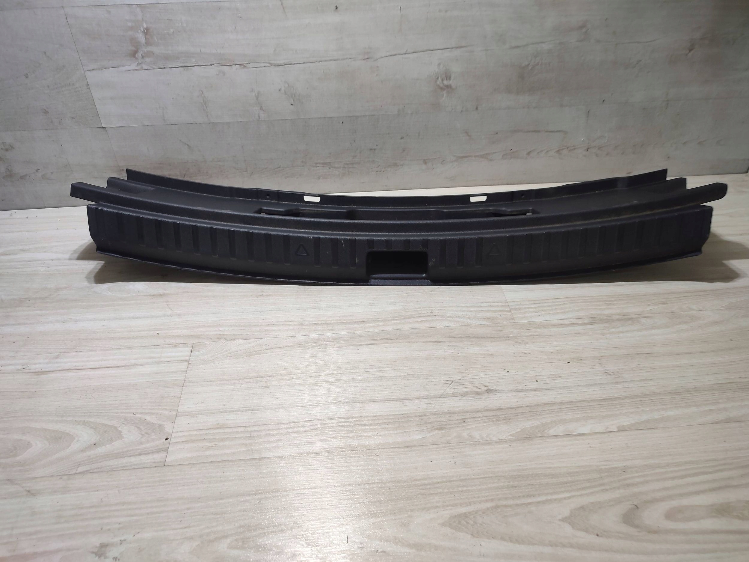 Skoda Scala 2020 cover supports boot
