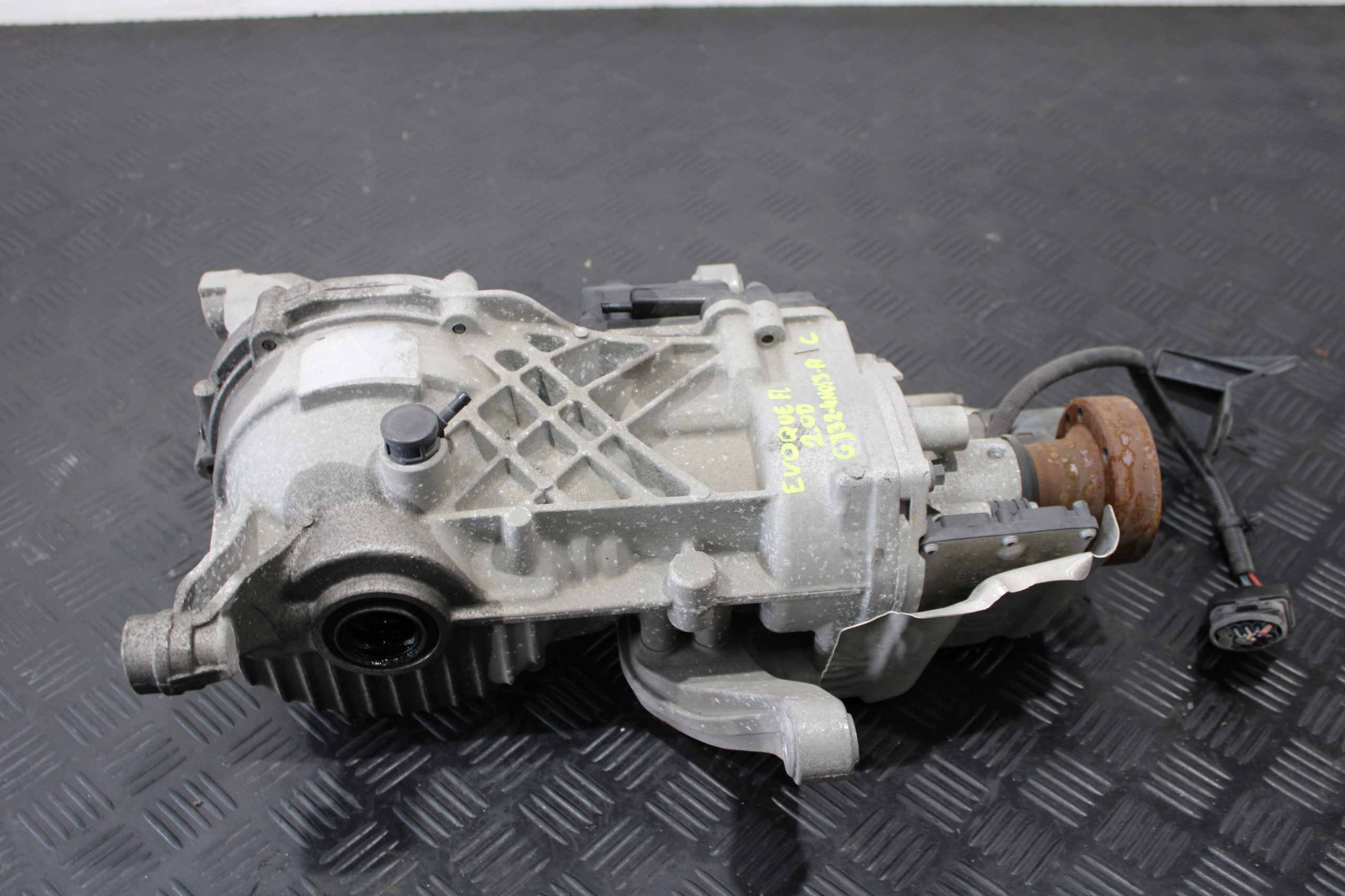 differential diff rear part EVOQUE L538 LIFT GJ32-4N053-AC