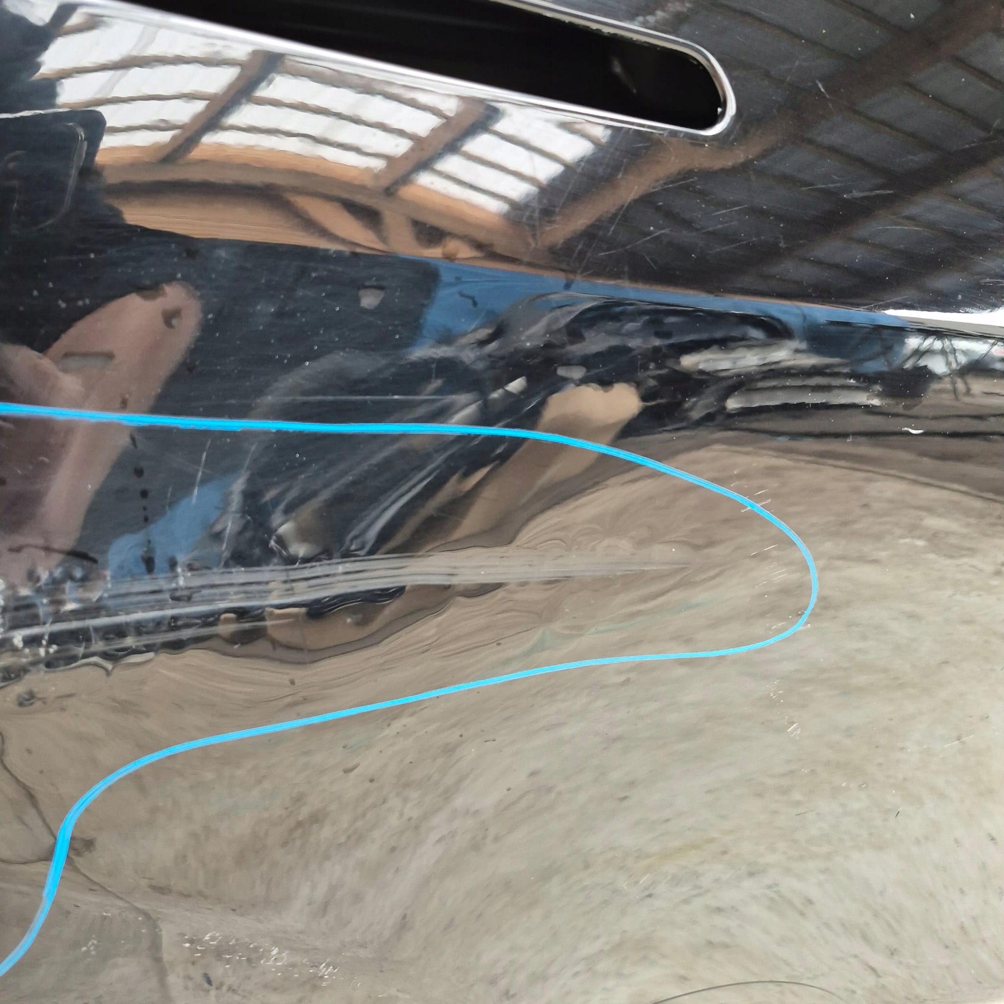 TESLA MODEL Y 20- door right rear part rear.