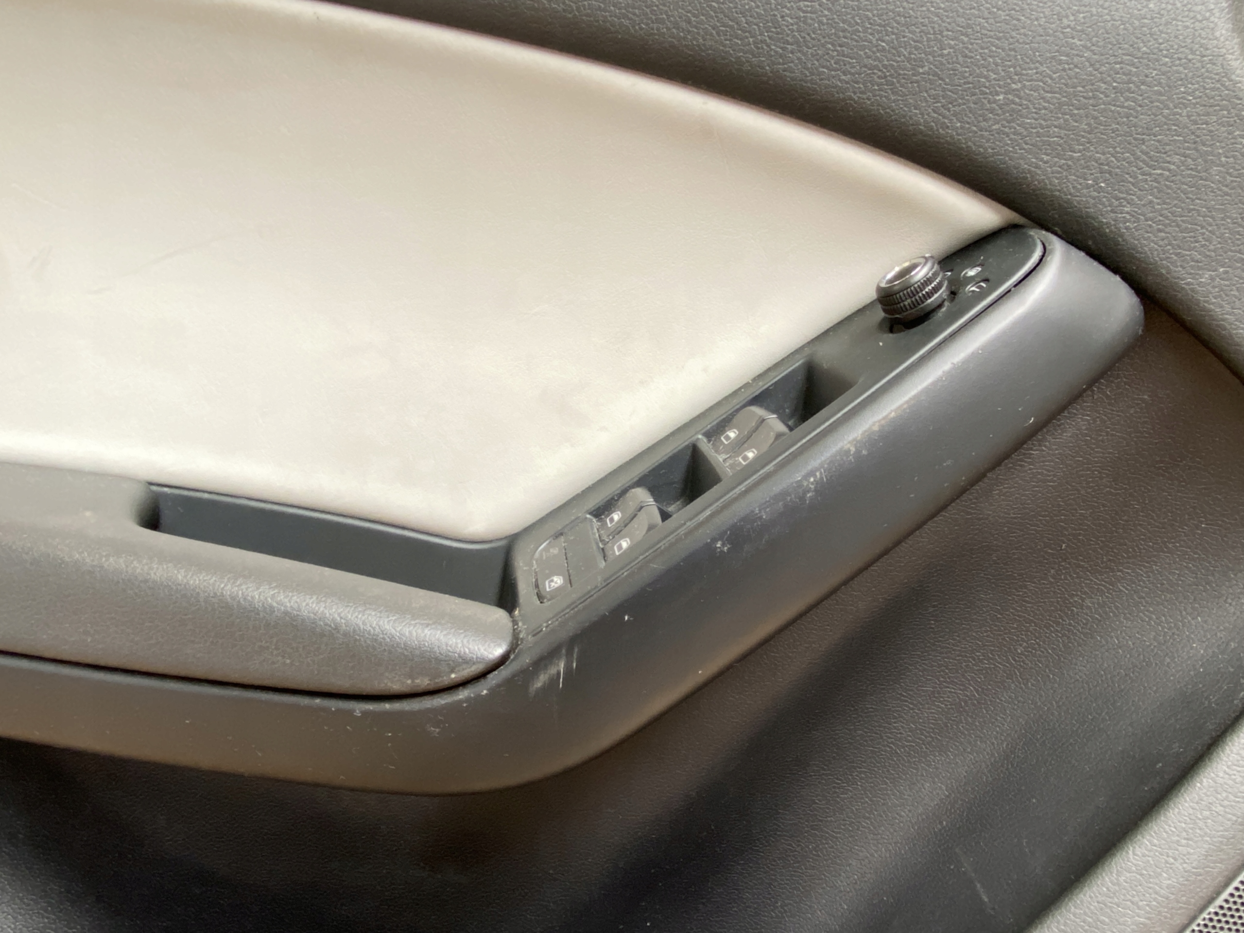 AUDI A5 8T SPORTBACK SKORY Sitze verkleidung