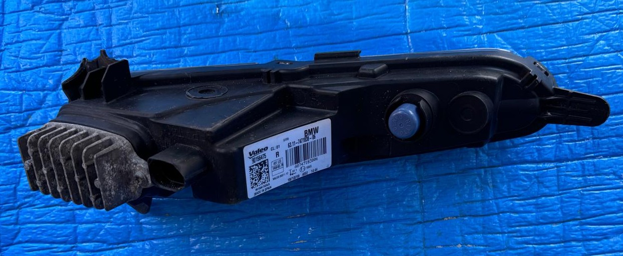 ГАЛОГЕН правый led BMW I3 РЕСТАЙЛИНГ 90156475