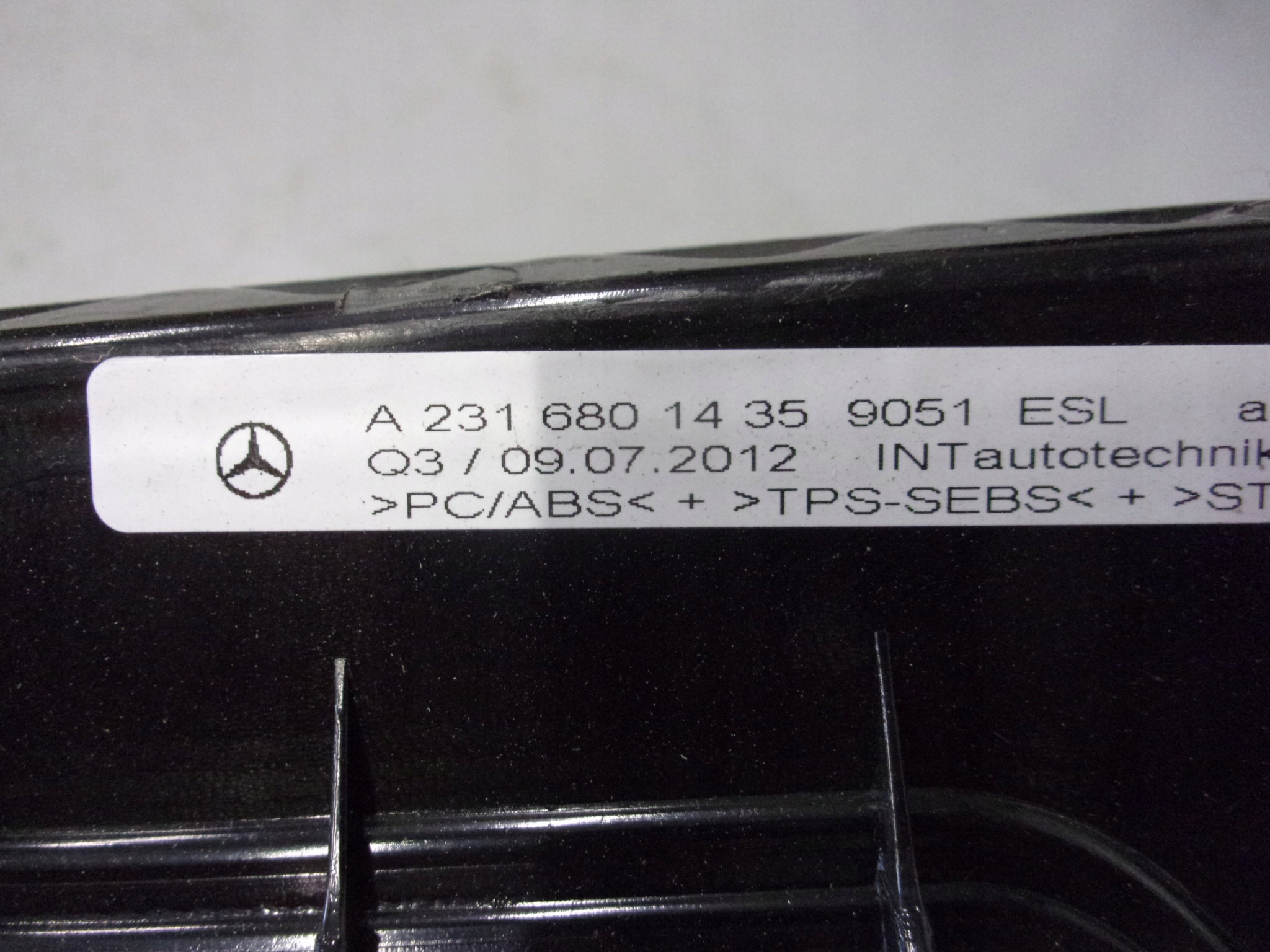 MERCEDES R231 SL 400 SL231 moulding threshold threshold A2316801435