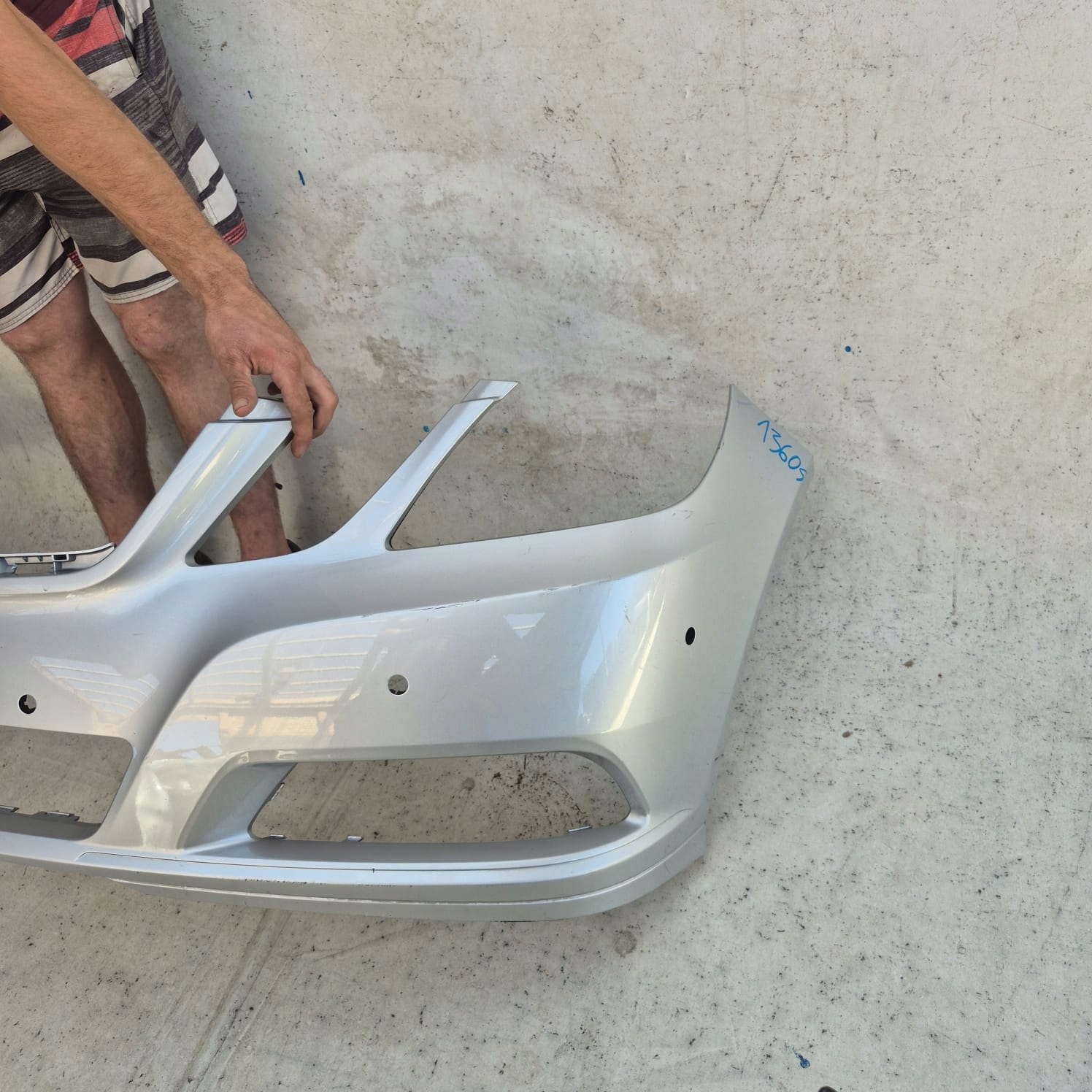 MERCEDES E-KLASA W212 CLASSIC 09-13 bumper front front PDC