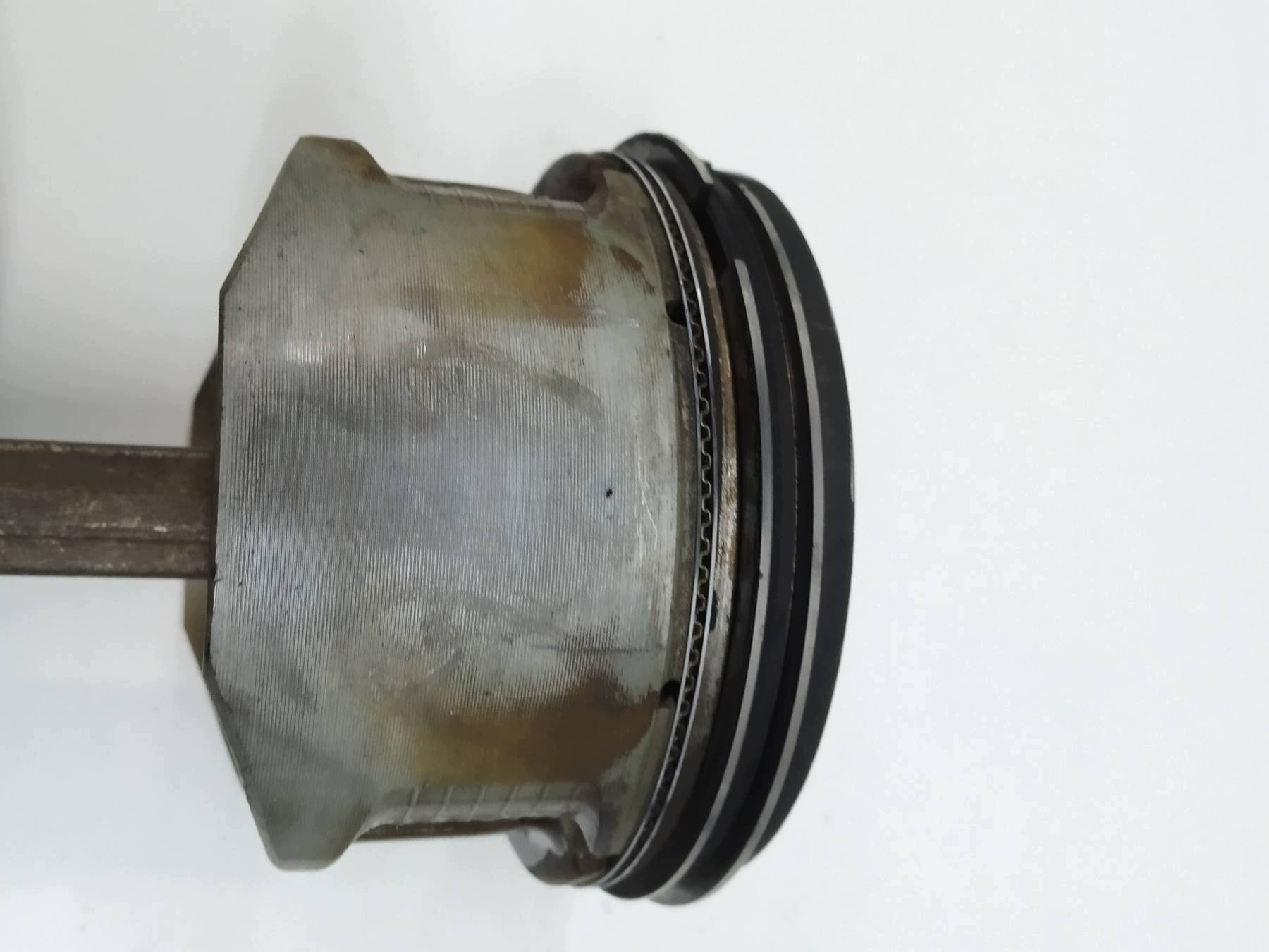 piston connecting rod 202.05 100713 2.0 TURBO Renault Laguna II (2000-2007)