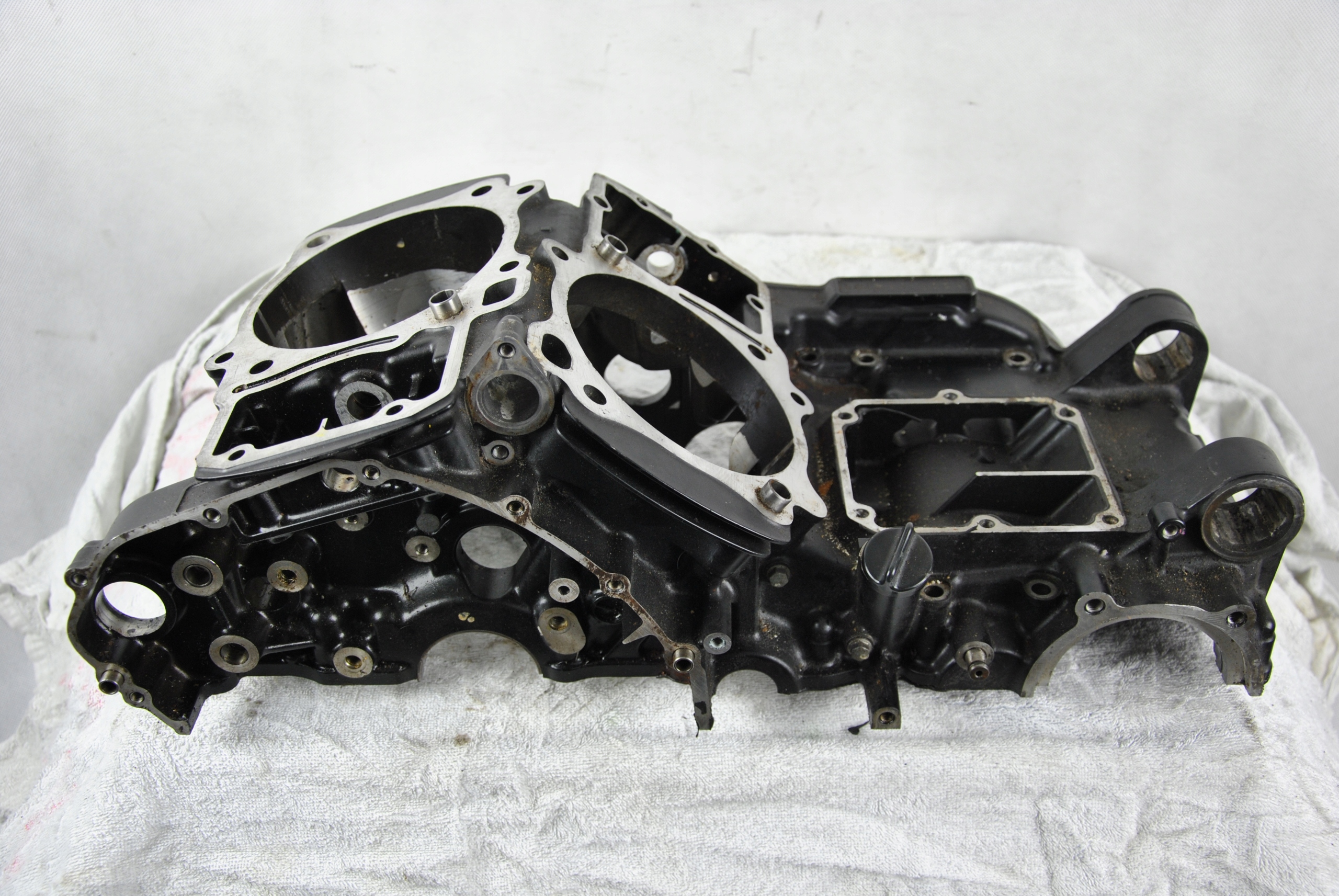 00990 - Картер блок двигателя Suzuki VZR 1800 Intruder VLR