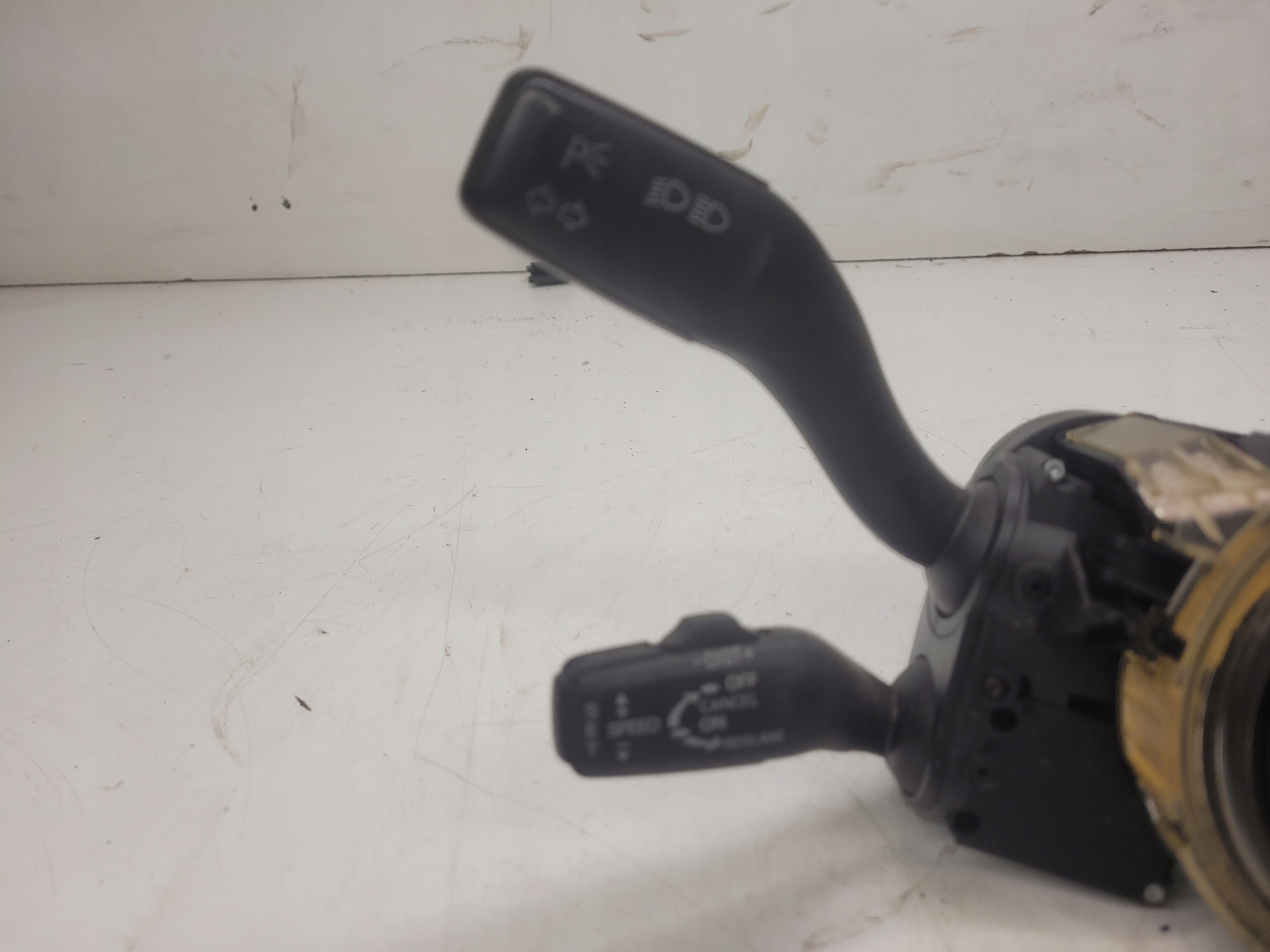 steering wheel levers and controls AUDI A6 C6 4F0953549A
