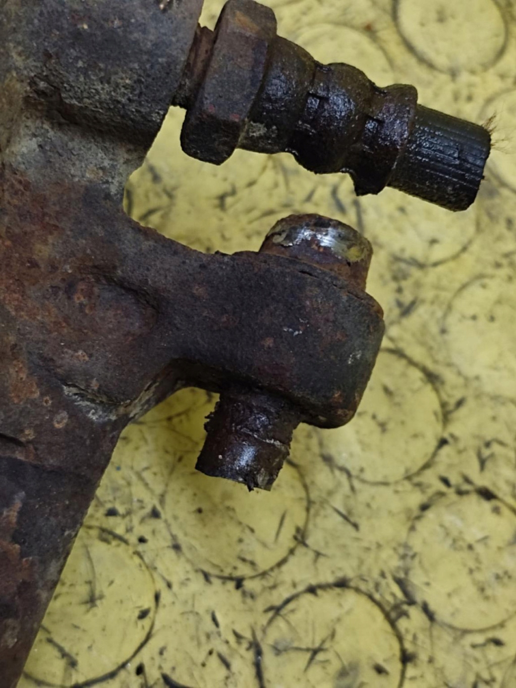 MITSUBISHI OUTLANDER and 2.4 caliper brake left rear part