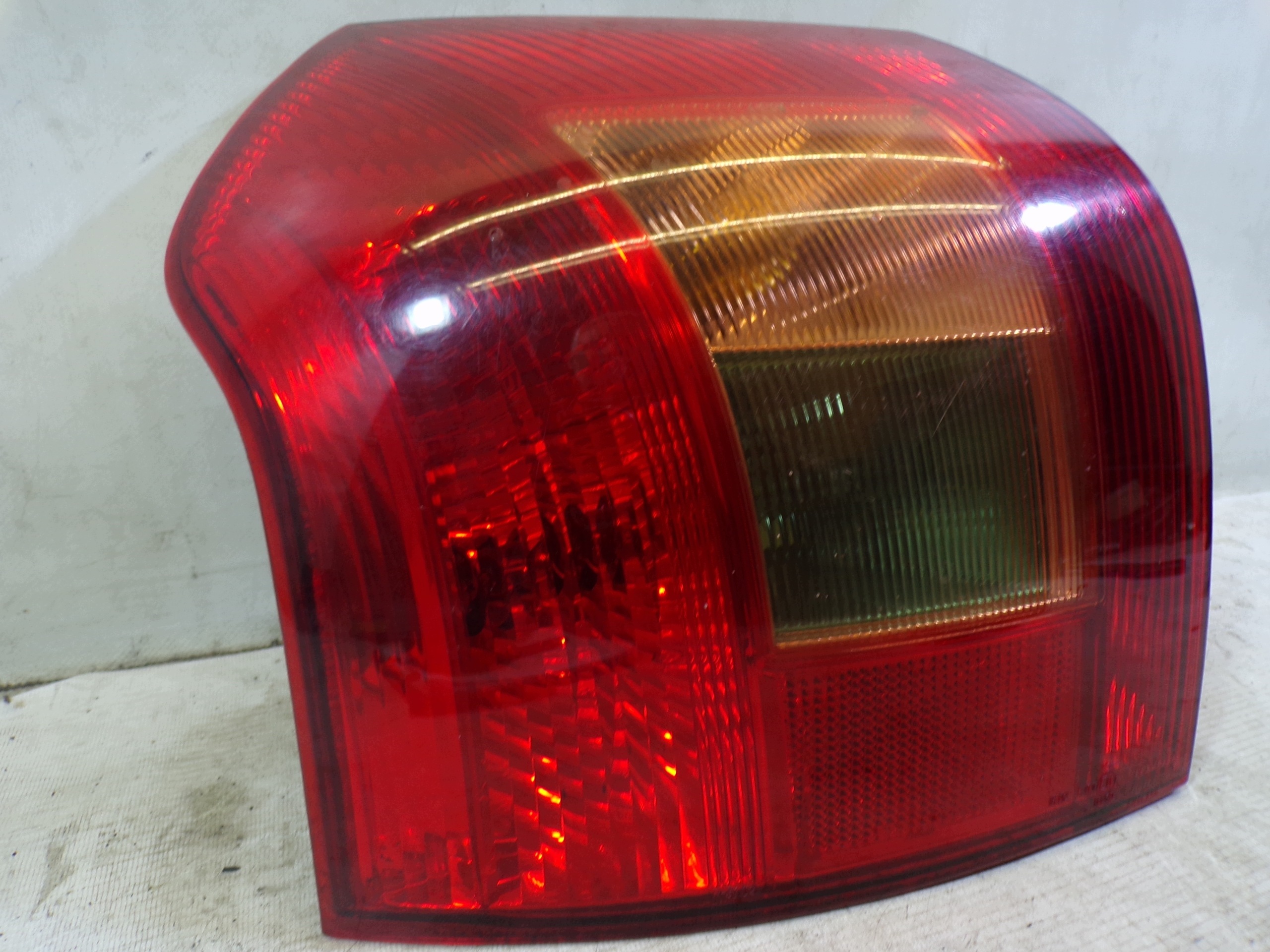 light rear rear part left TOYOTA COROLLA E12 HB