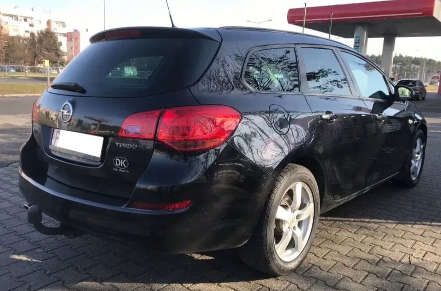 HAK HOLOWNICZY+7PIN OPEL ASTRA4 J IV SPORTS TOURER Producent Bizub Hak-Pol